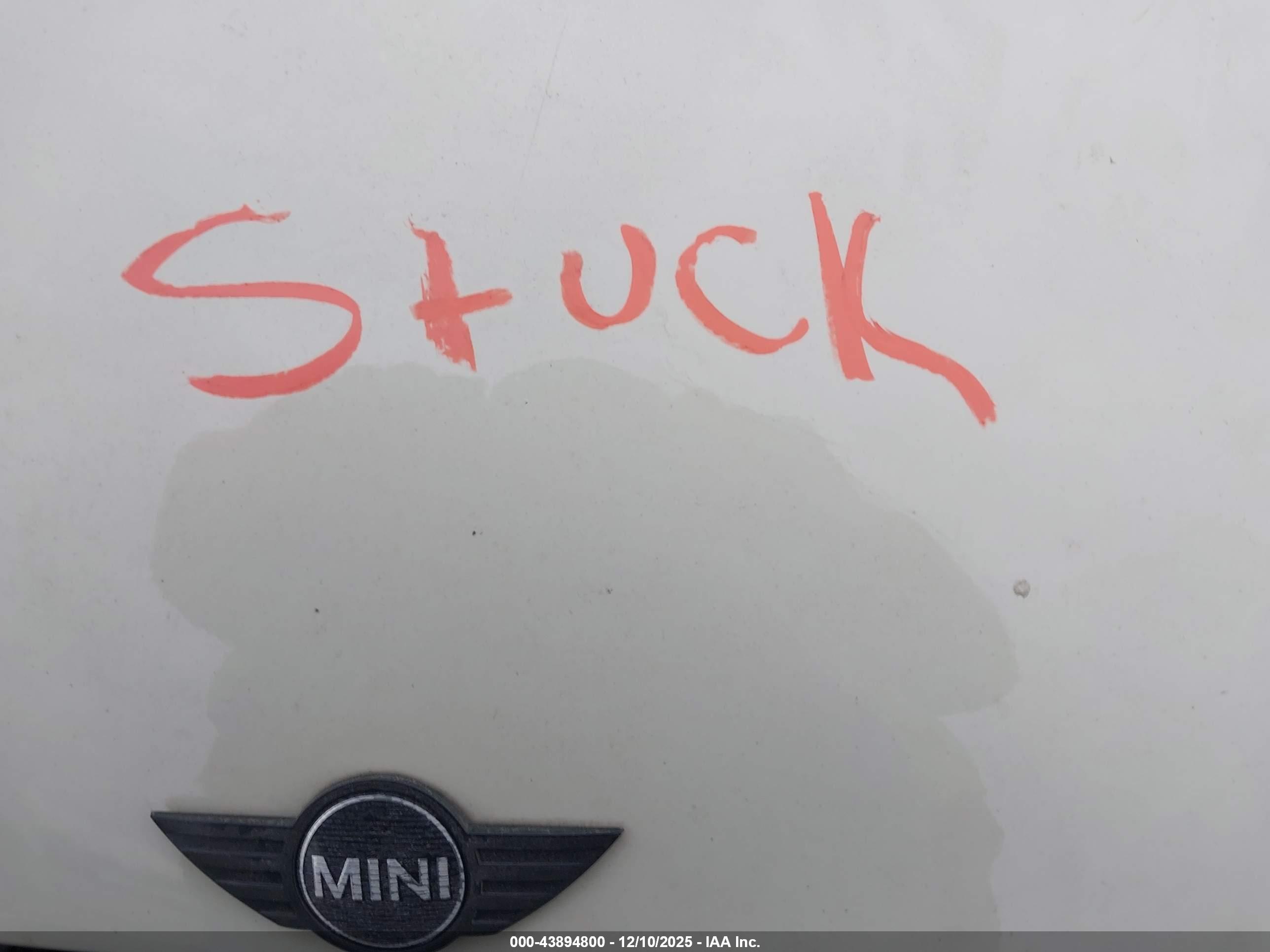 MINI COOPER image 10