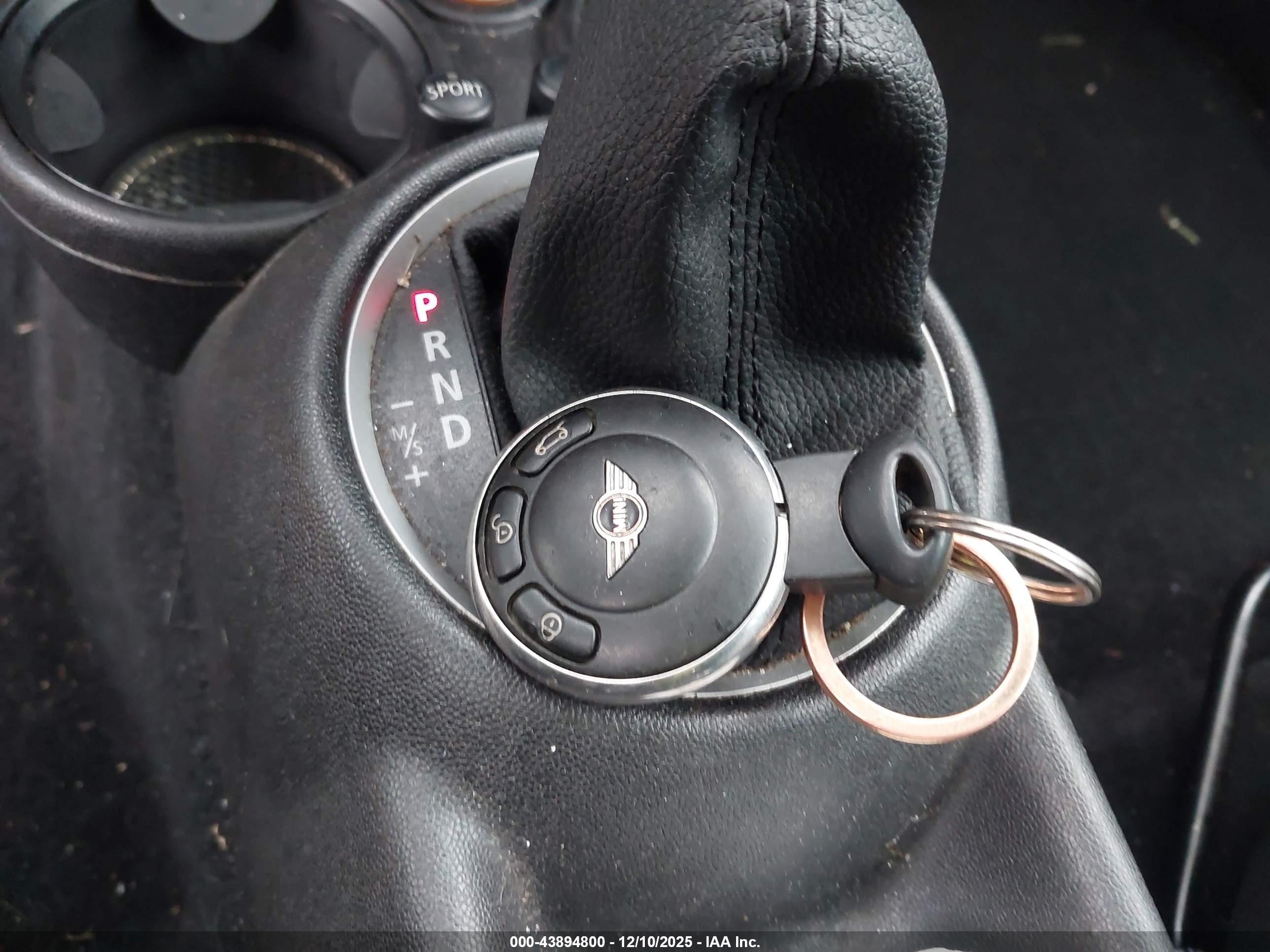 MINI COOPER image 11