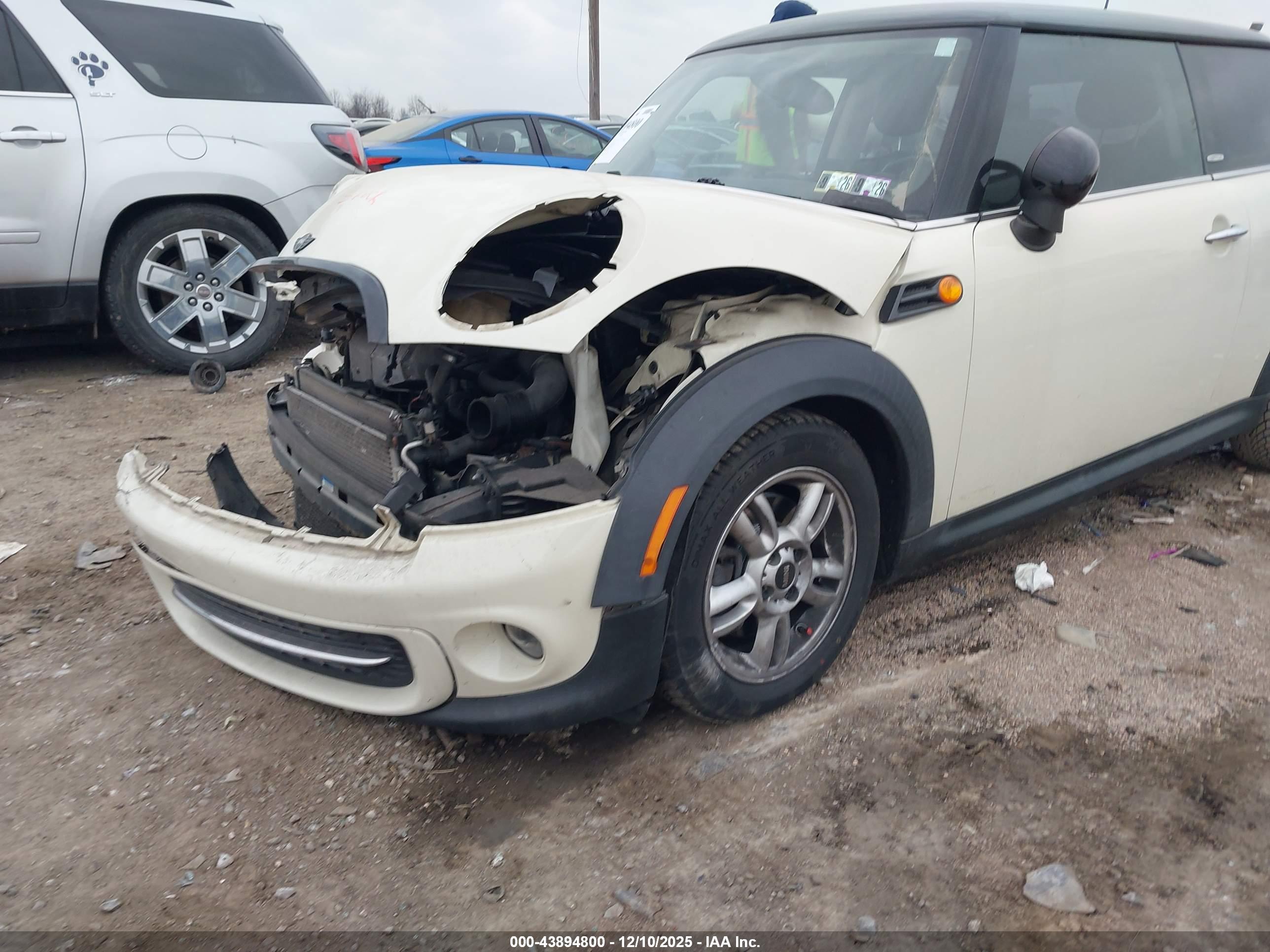 MINI COOPER image 6
