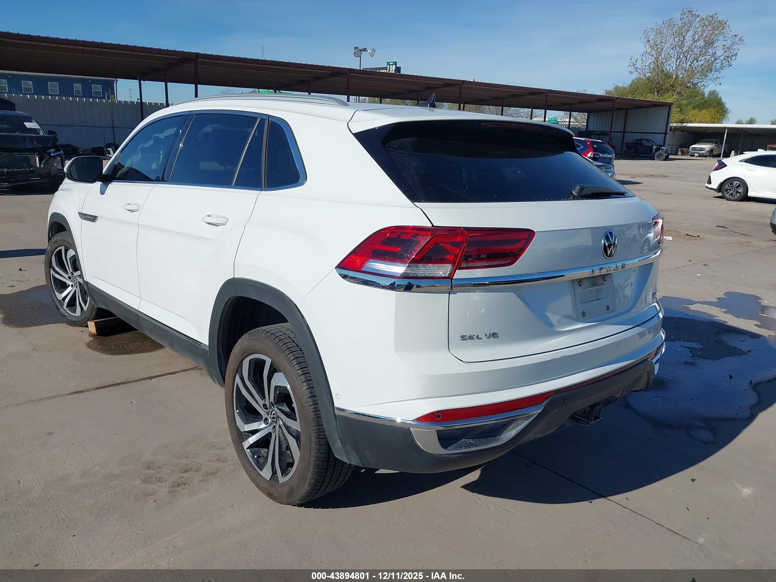 VOLKSWAGEN ATLAS image 3