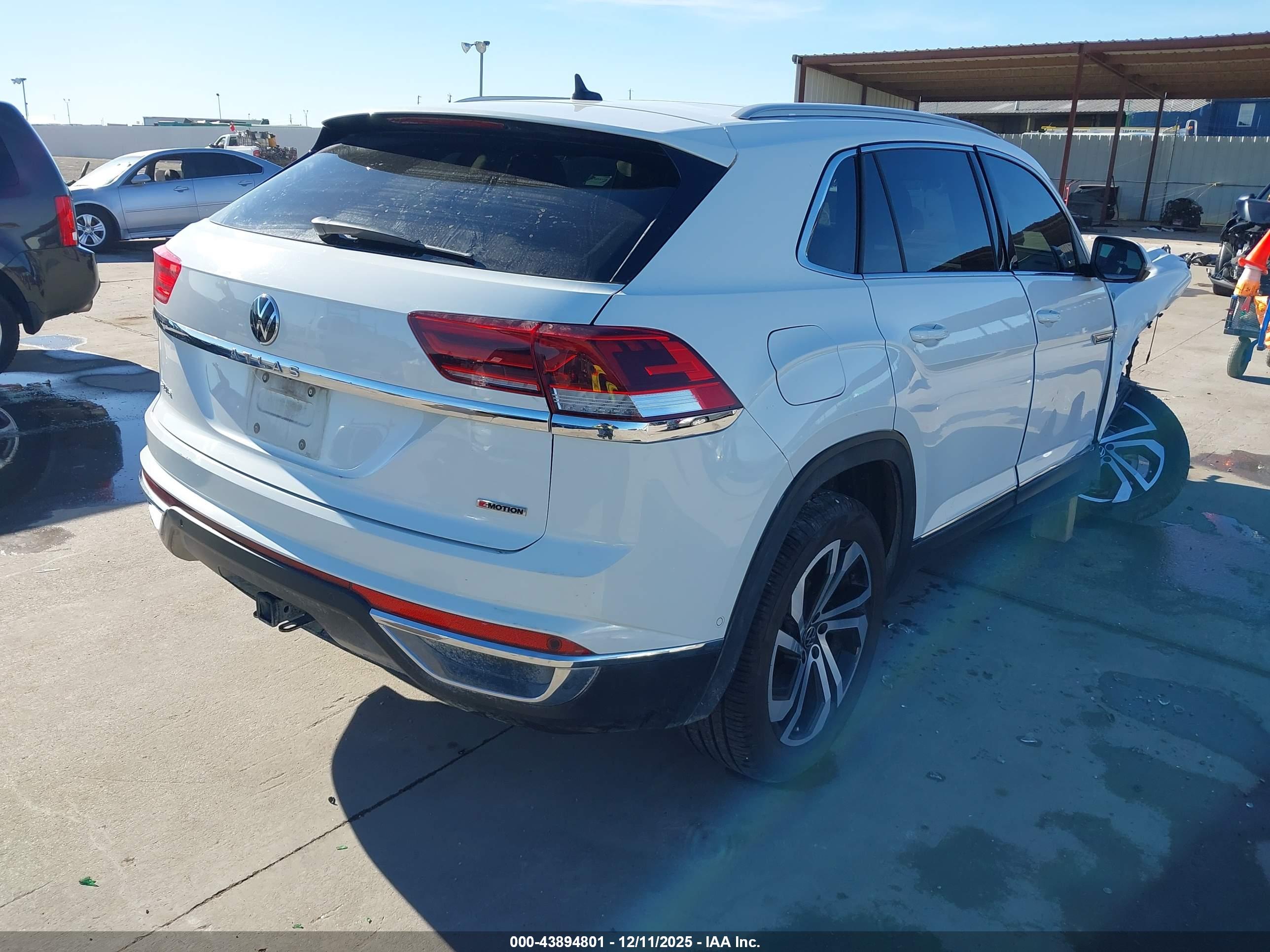 VOLKSWAGEN ATLAS image 4
