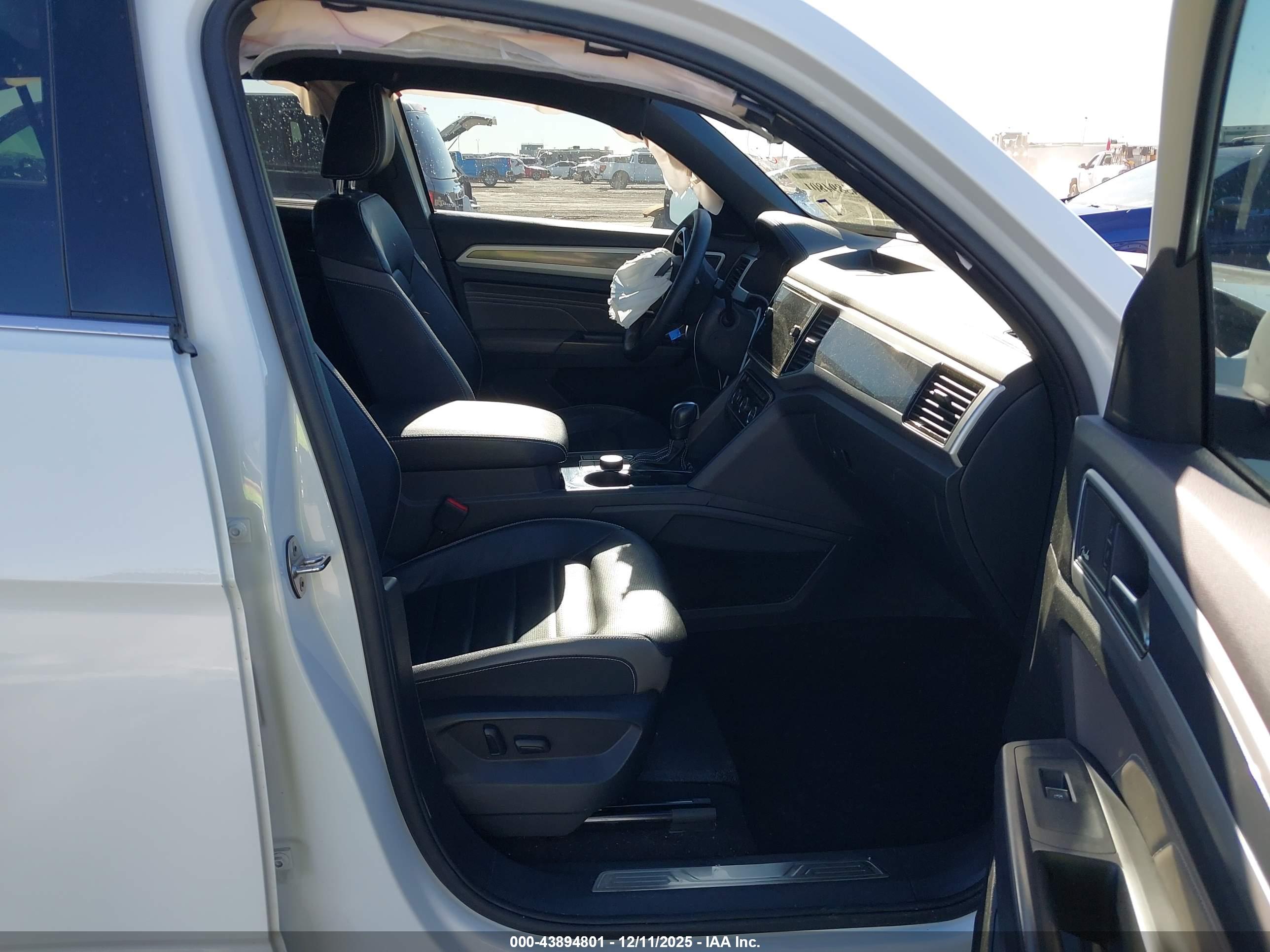 VOLKSWAGEN ATLAS image 5