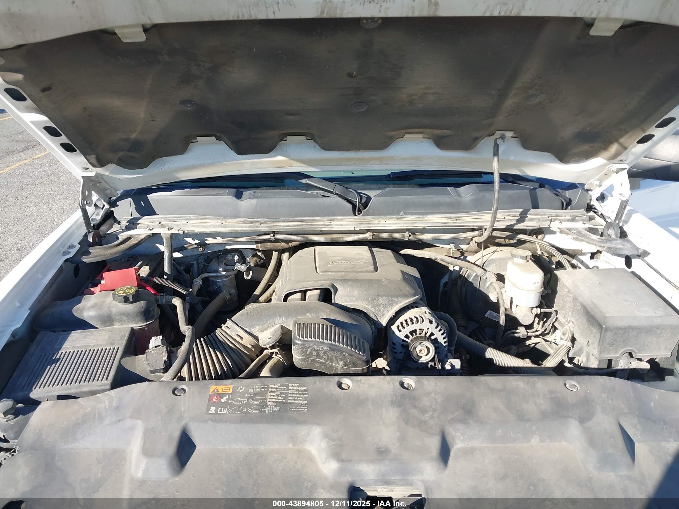 CHEVROLET SILVERADO image 10