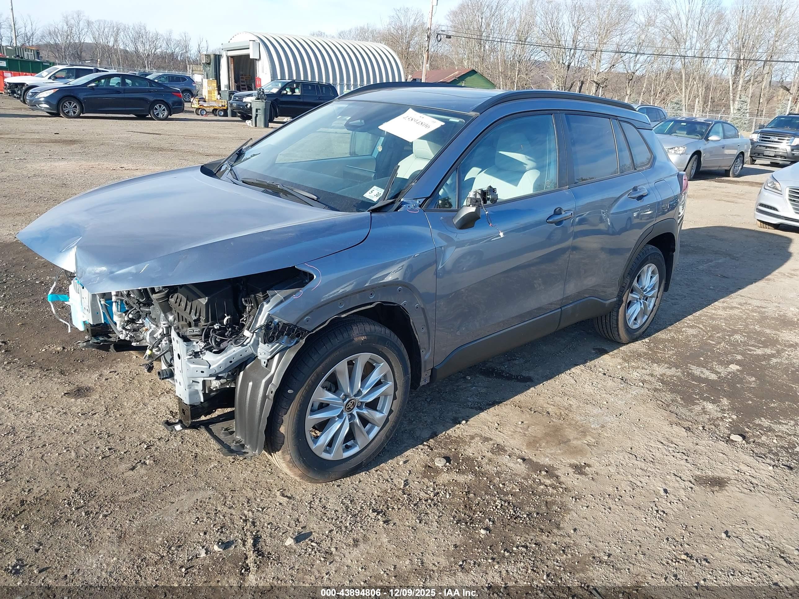 TOYOTA COROLLA image 2