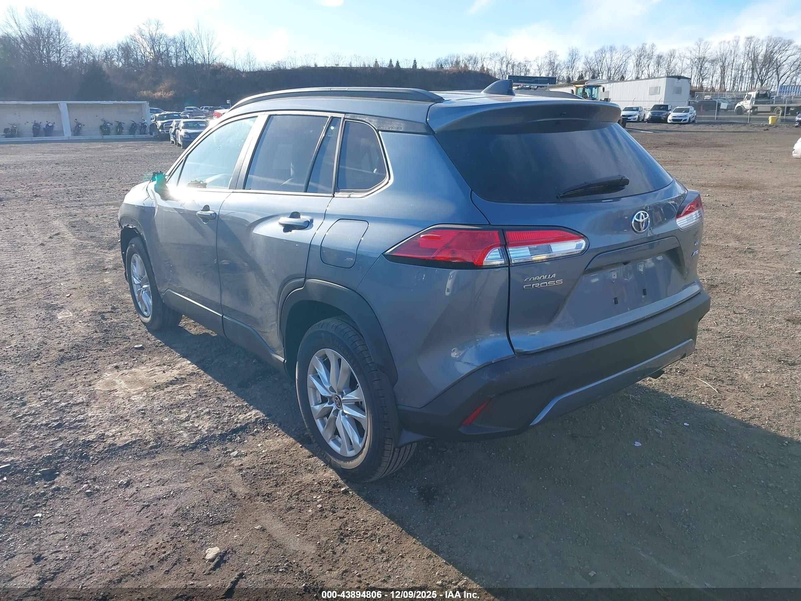 TOYOTA COROLLA image 3