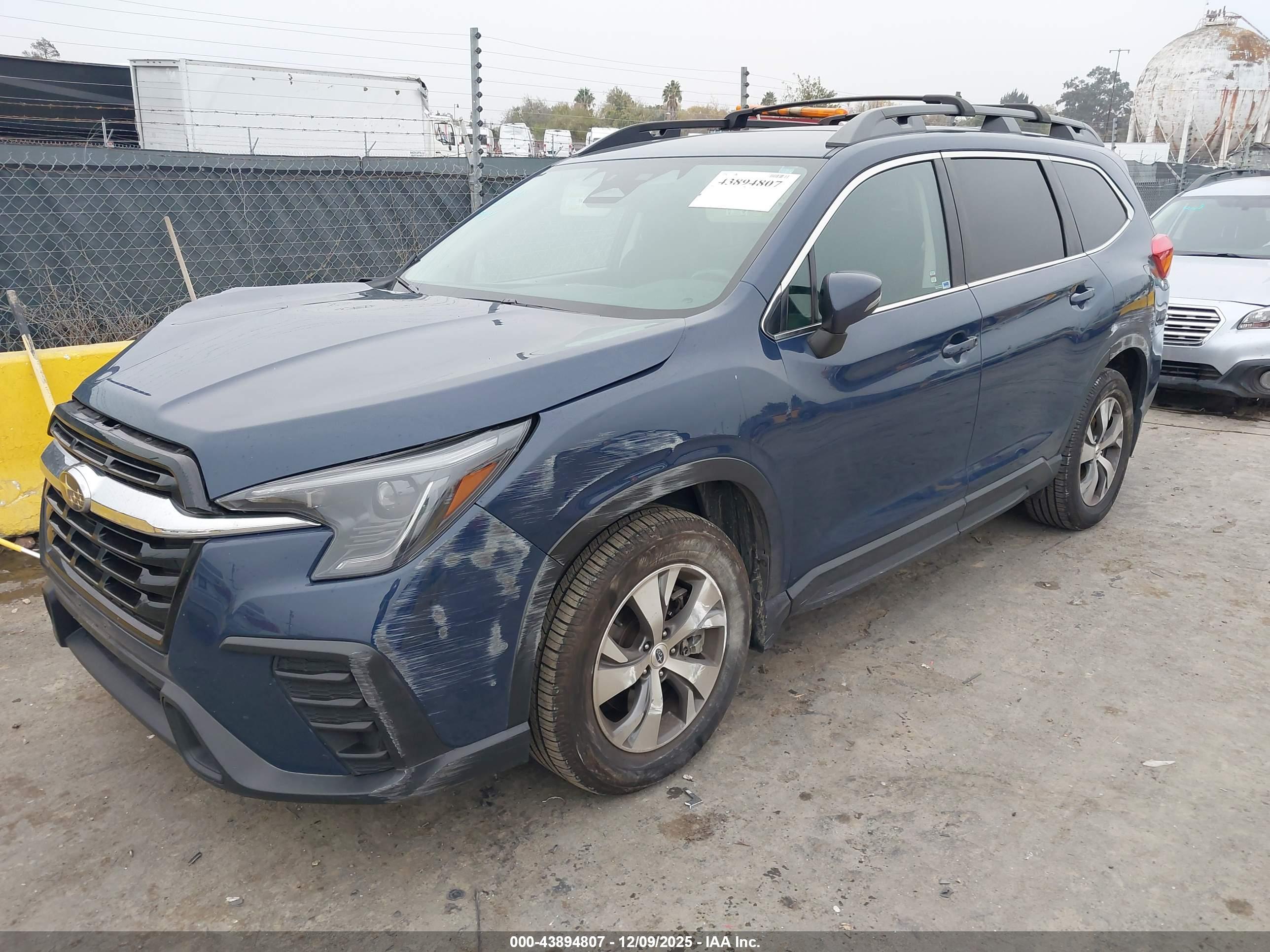 SUBARU ASCENT image 2