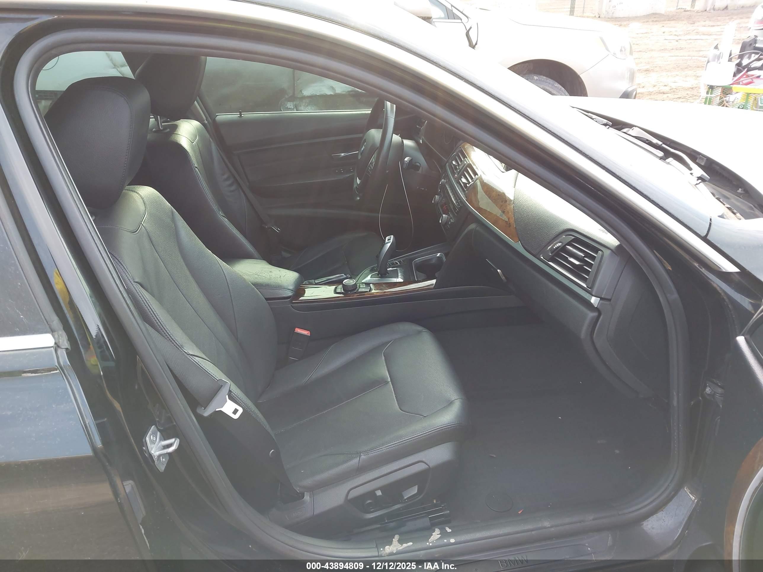 BMW 328I image 5