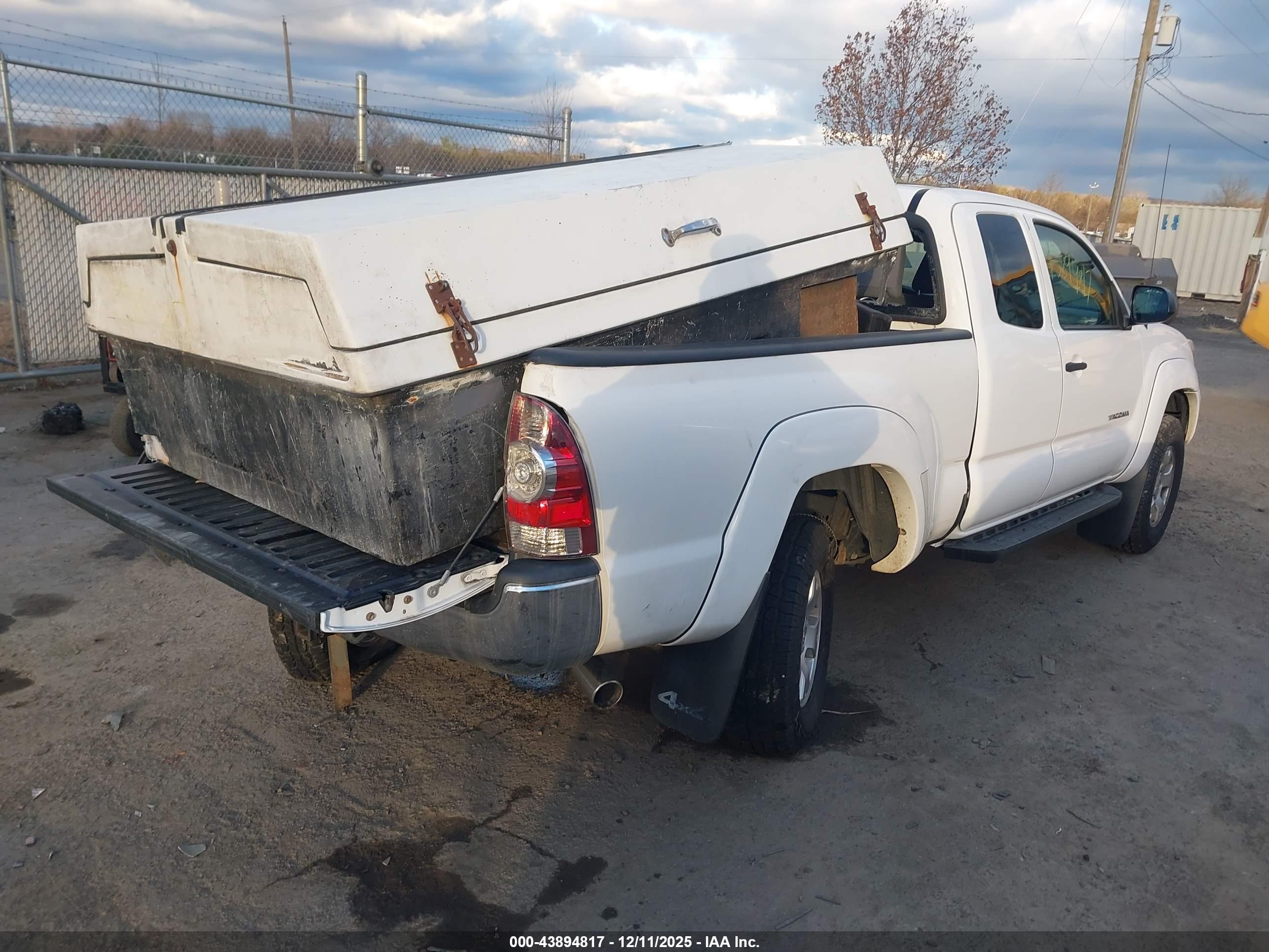 TOYOTA TACOMA image 4