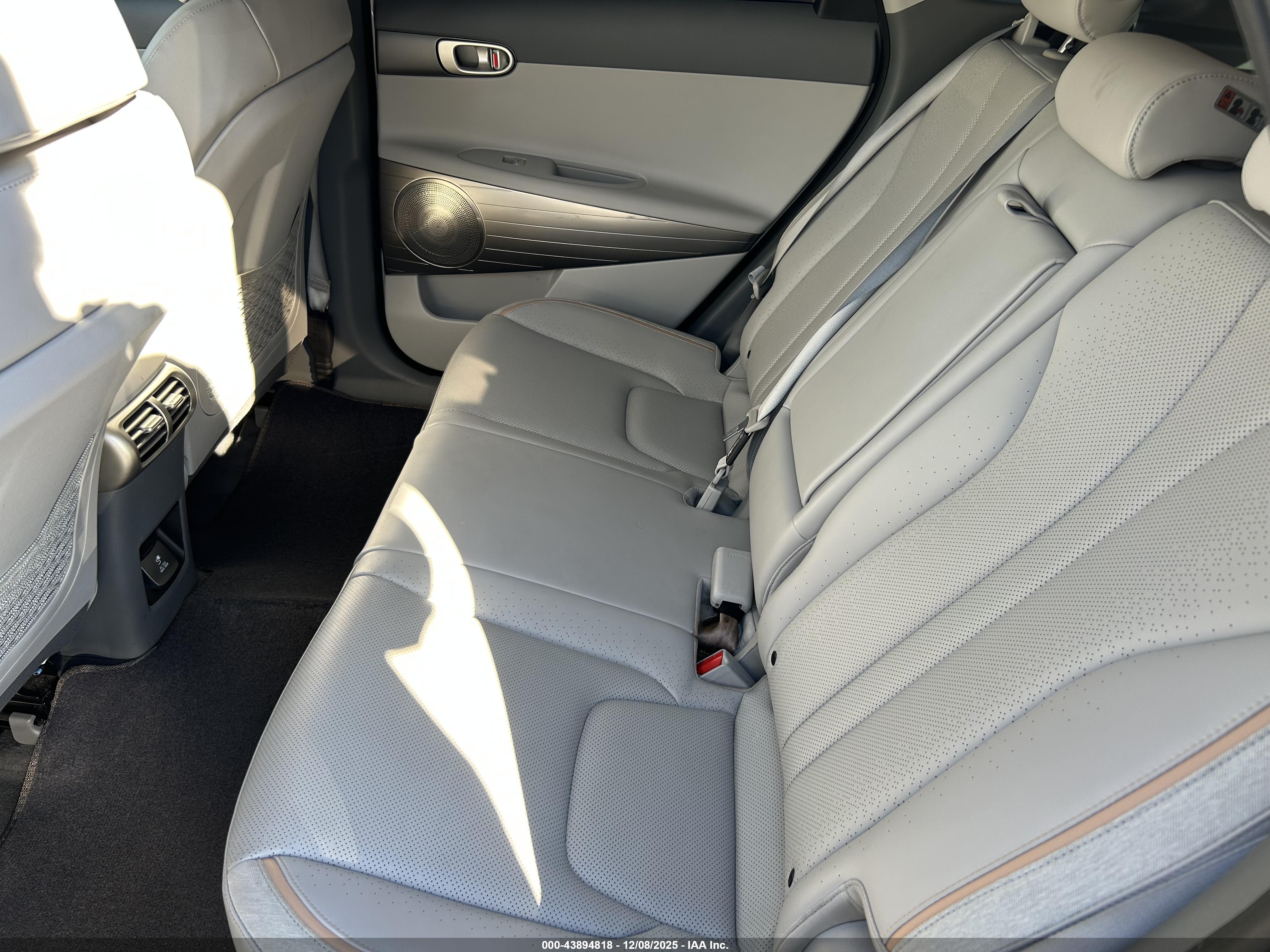 HYUNDAI NEXO image 8