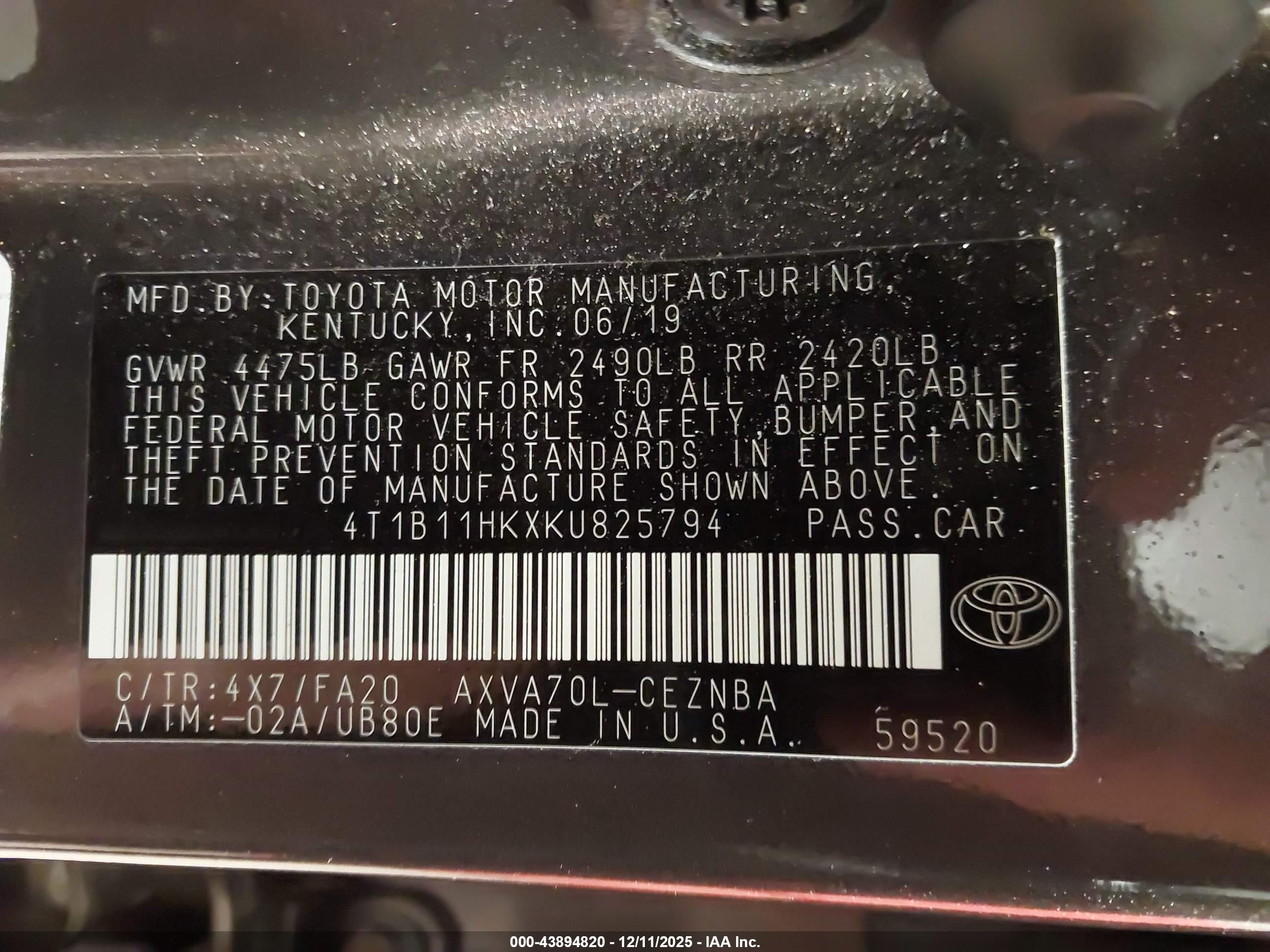 TOYOTA CAMRY image 9