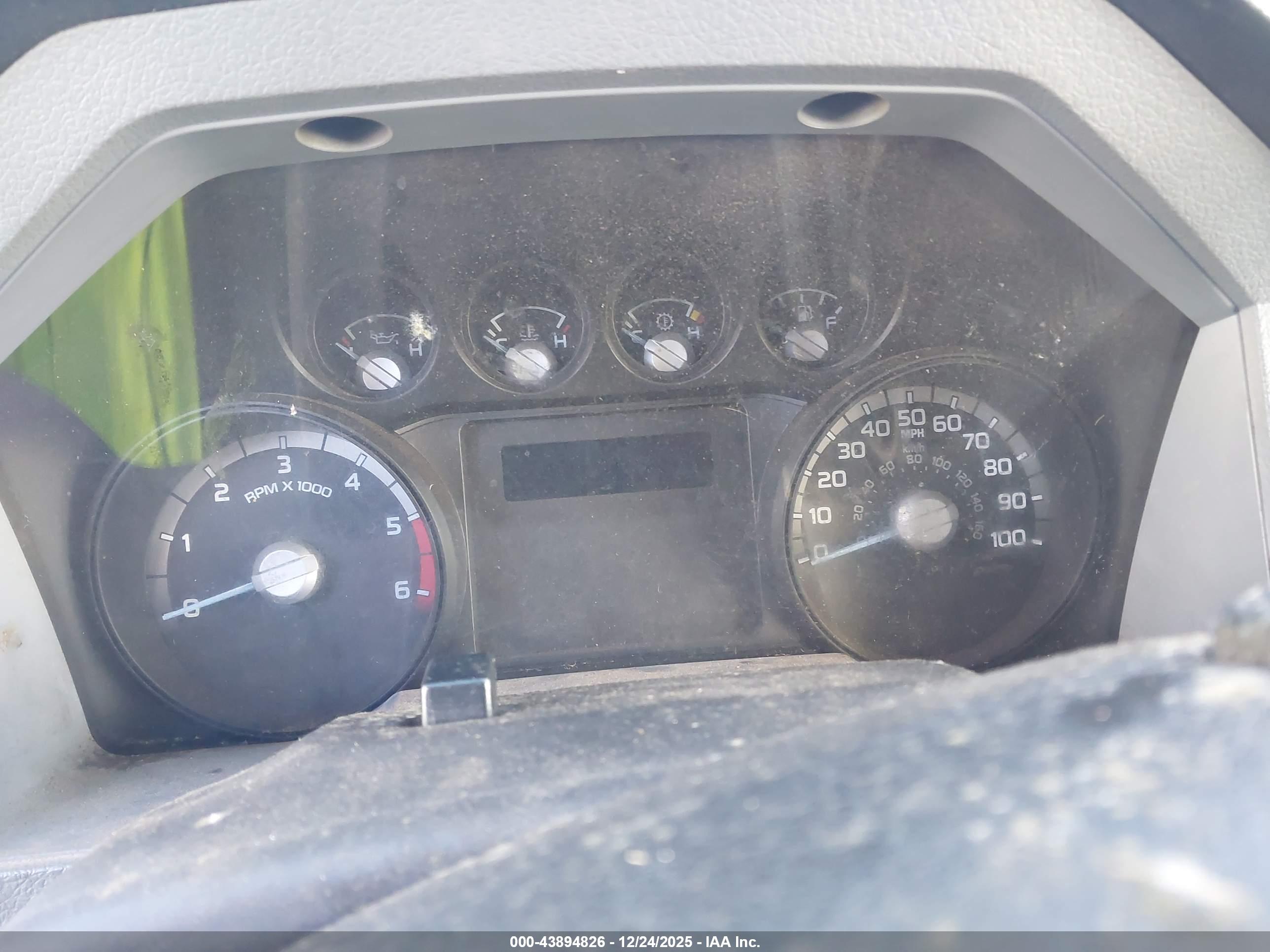 FORD F450 image 6