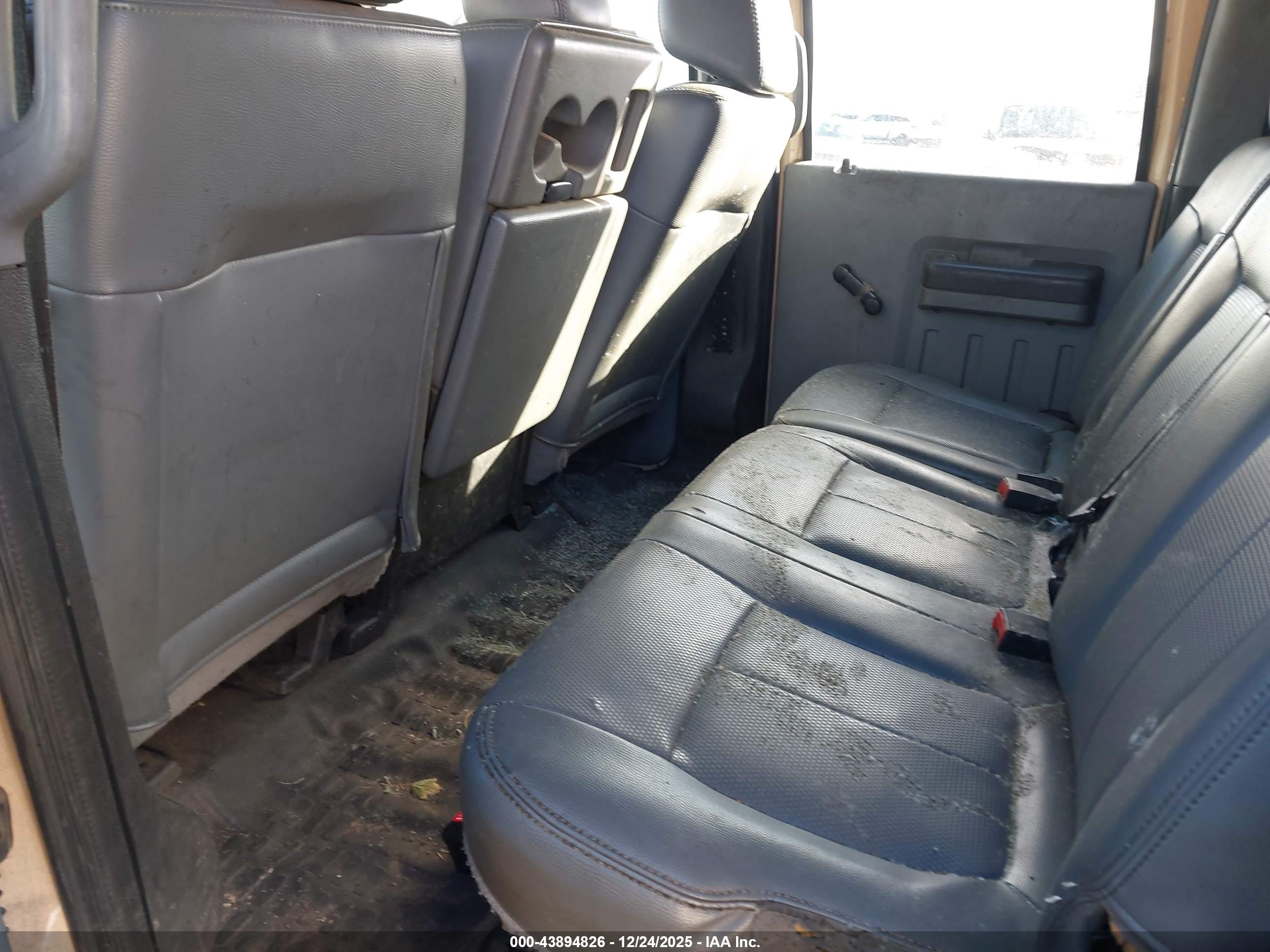 FORD F450 image 8