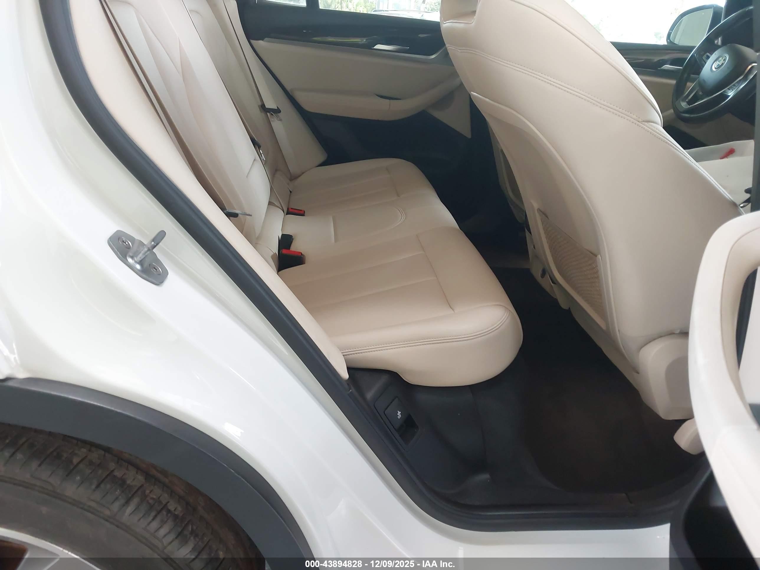BMW X3 image 8