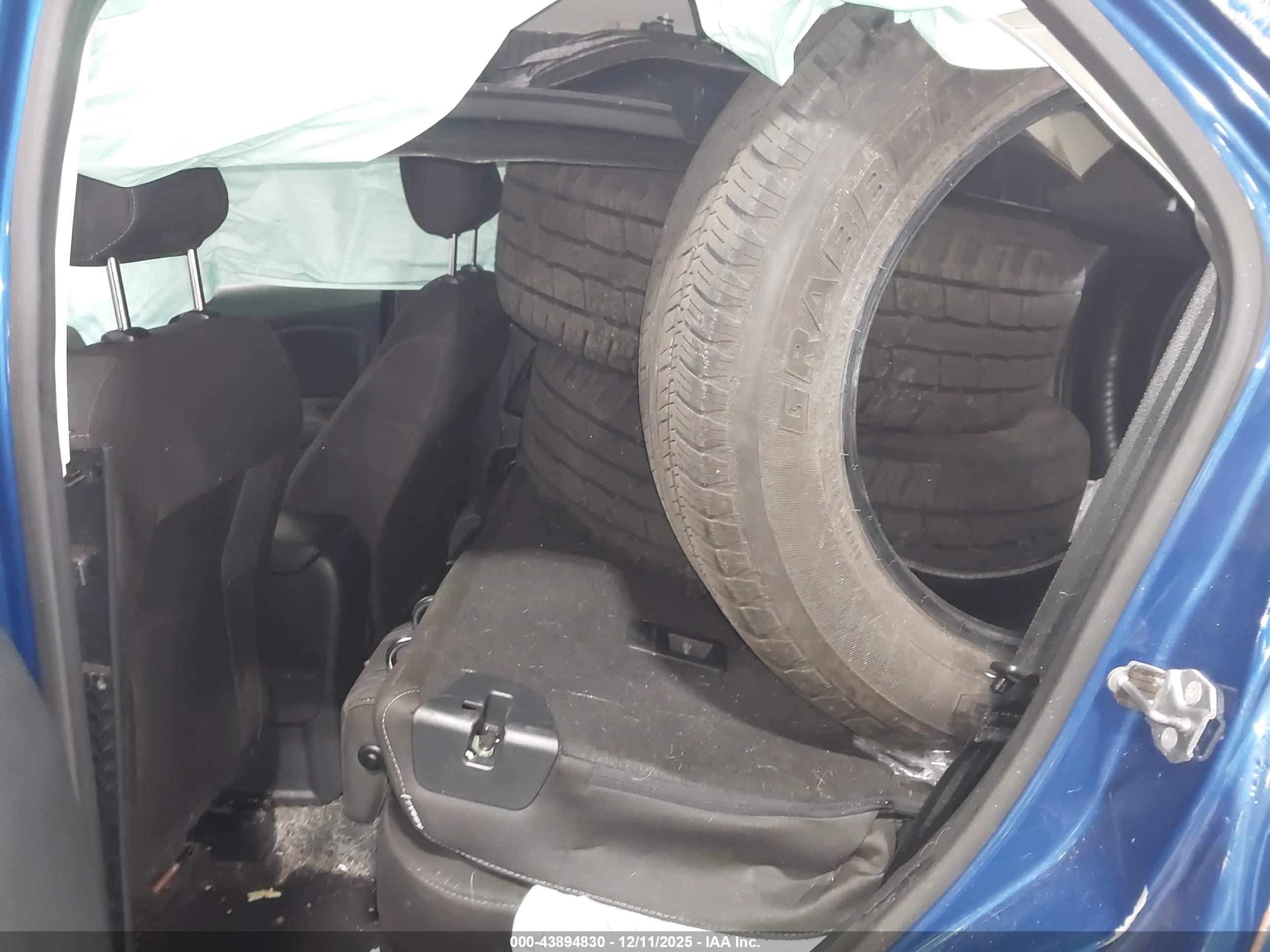 FORD ECOSPORT image 8