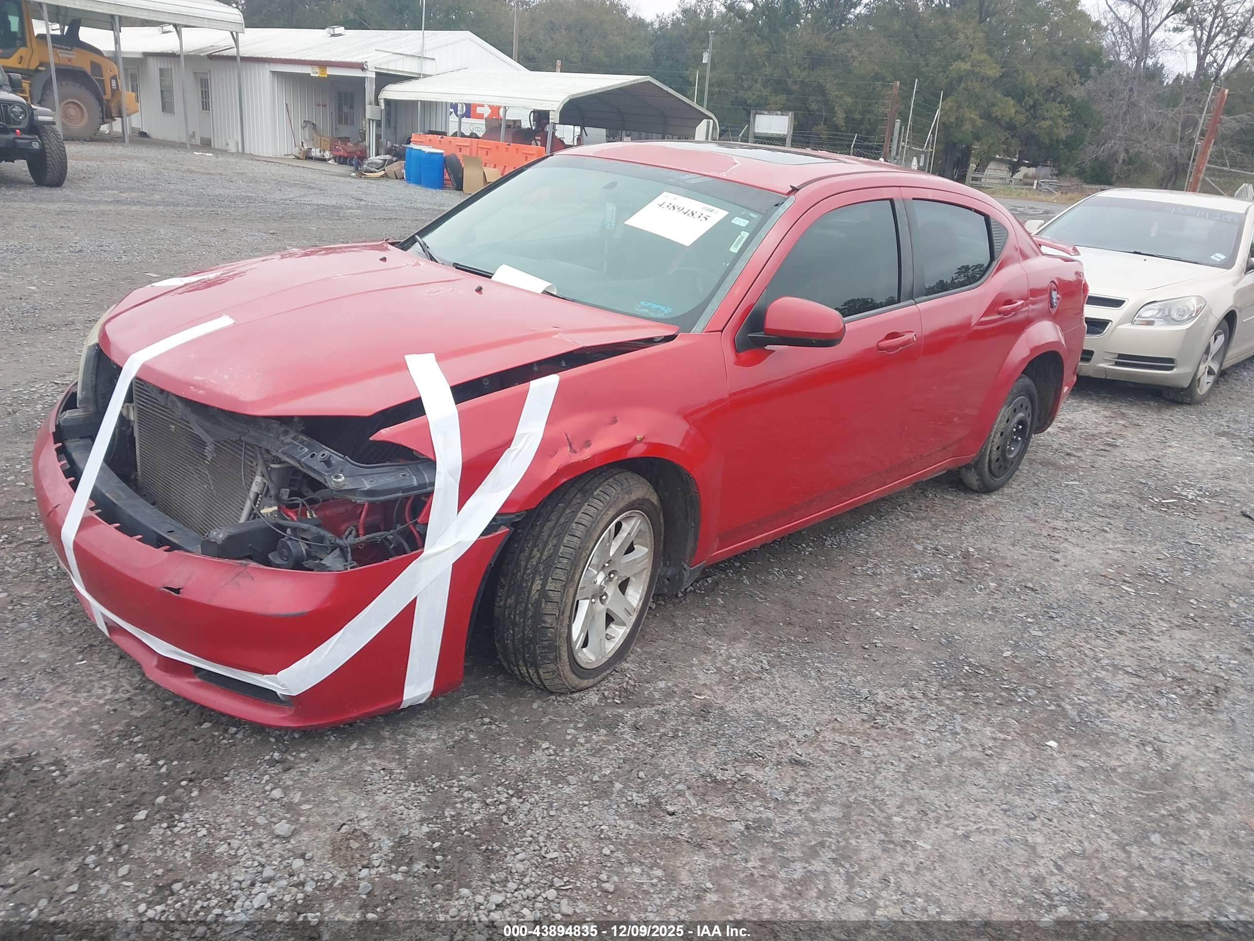 DODGE AVENGER image 2