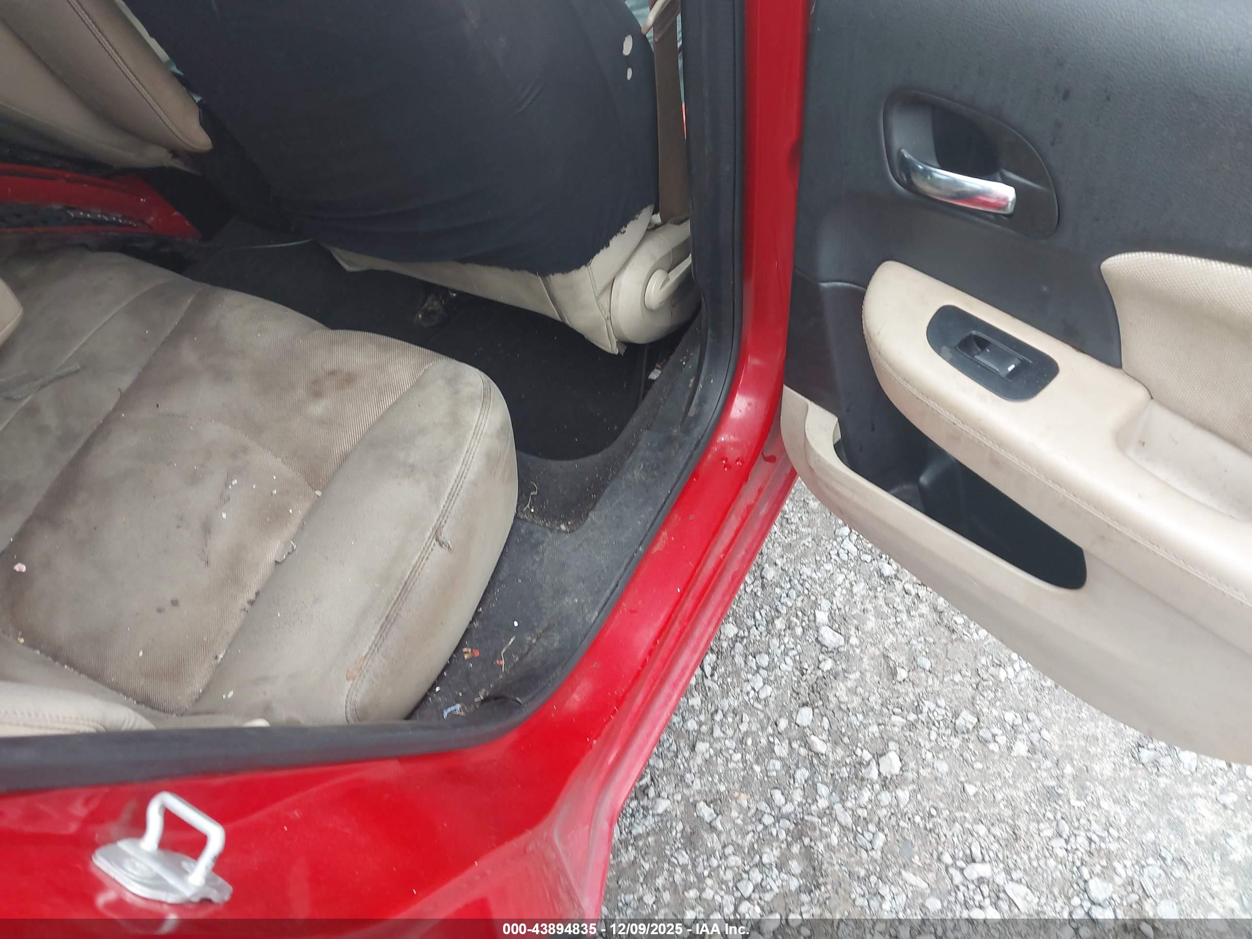 DODGE AVENGER image 8