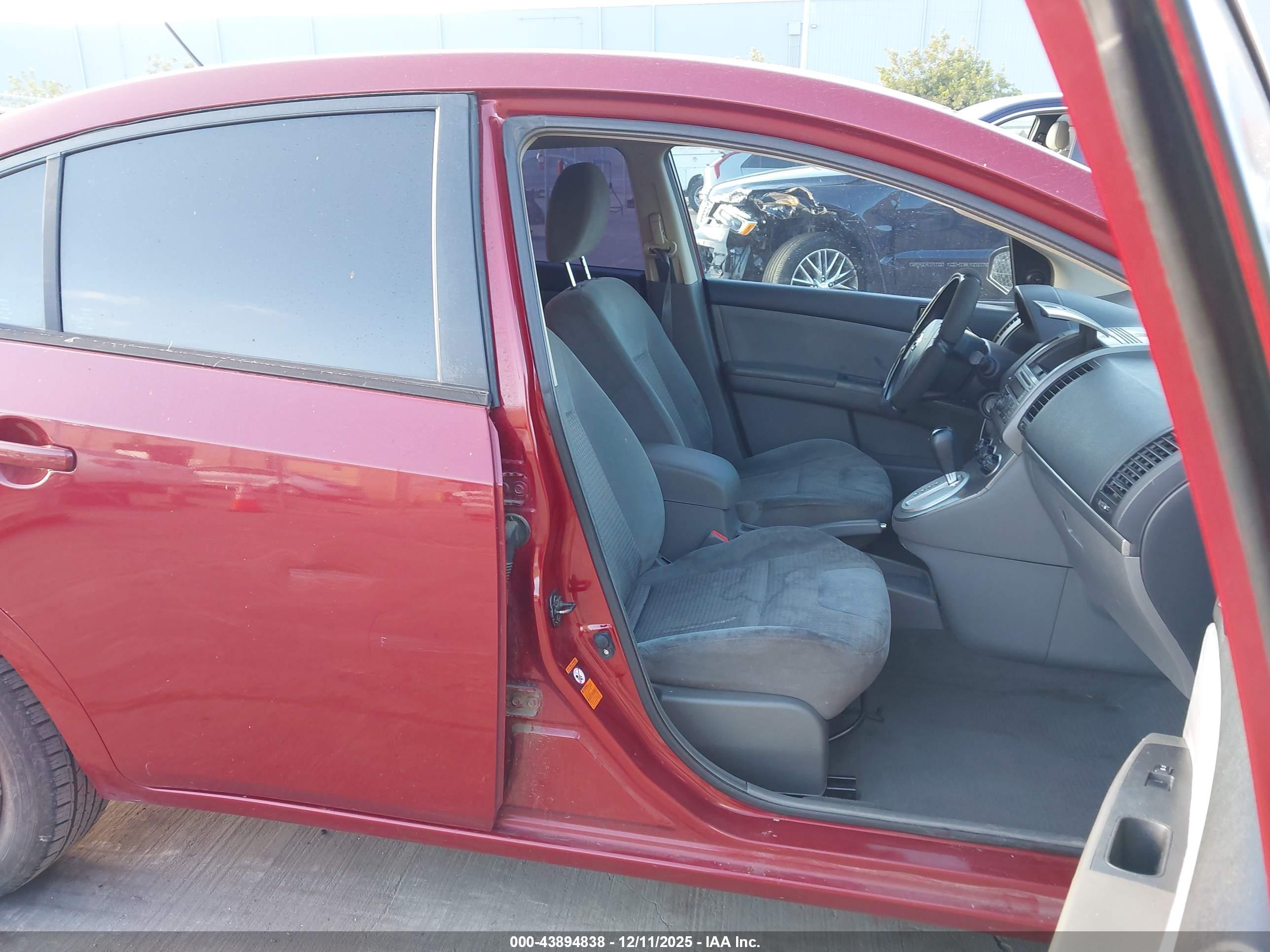 NISSAN SENTRA image 5