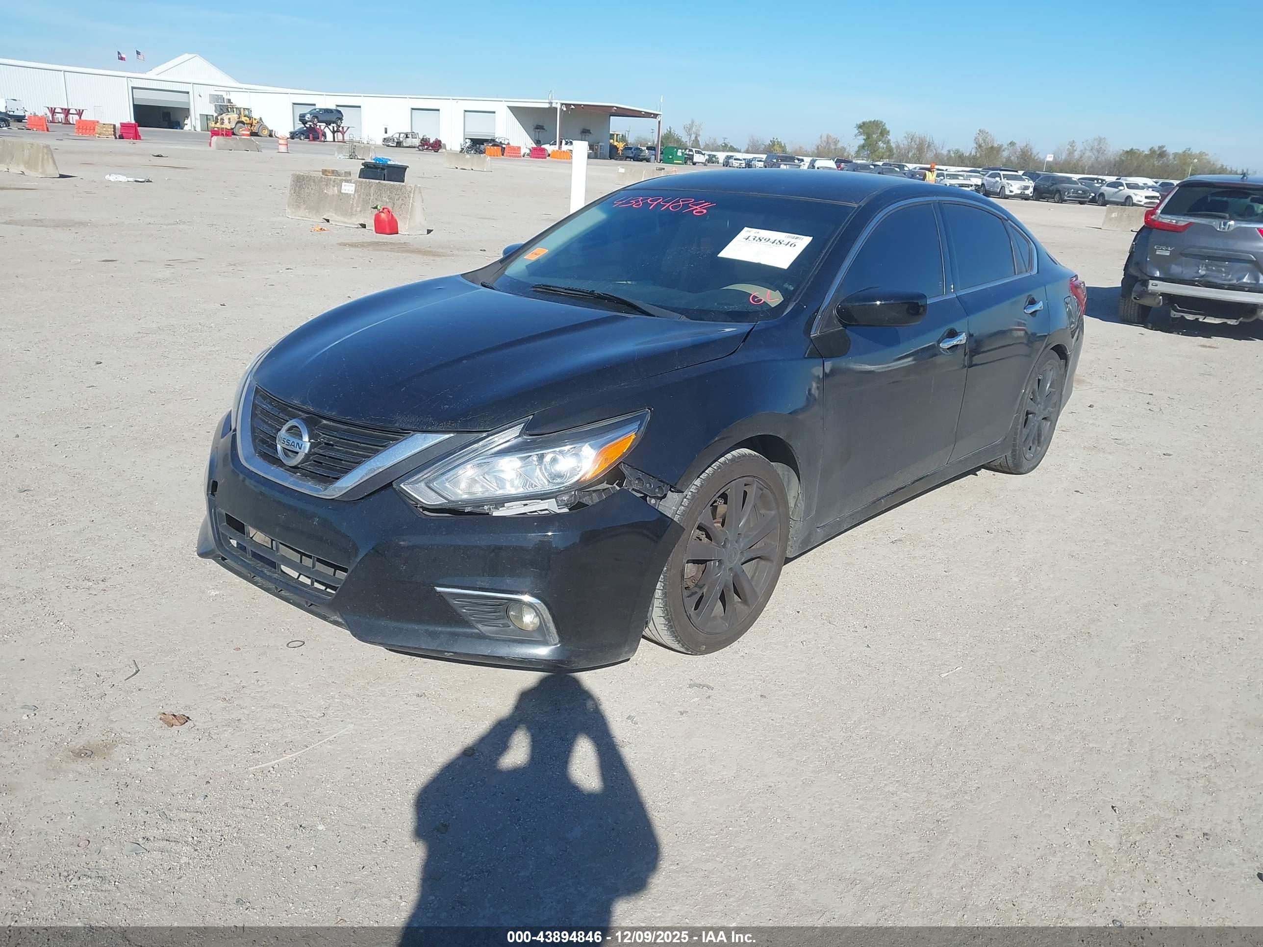 NISSAN ALTIMA image 2