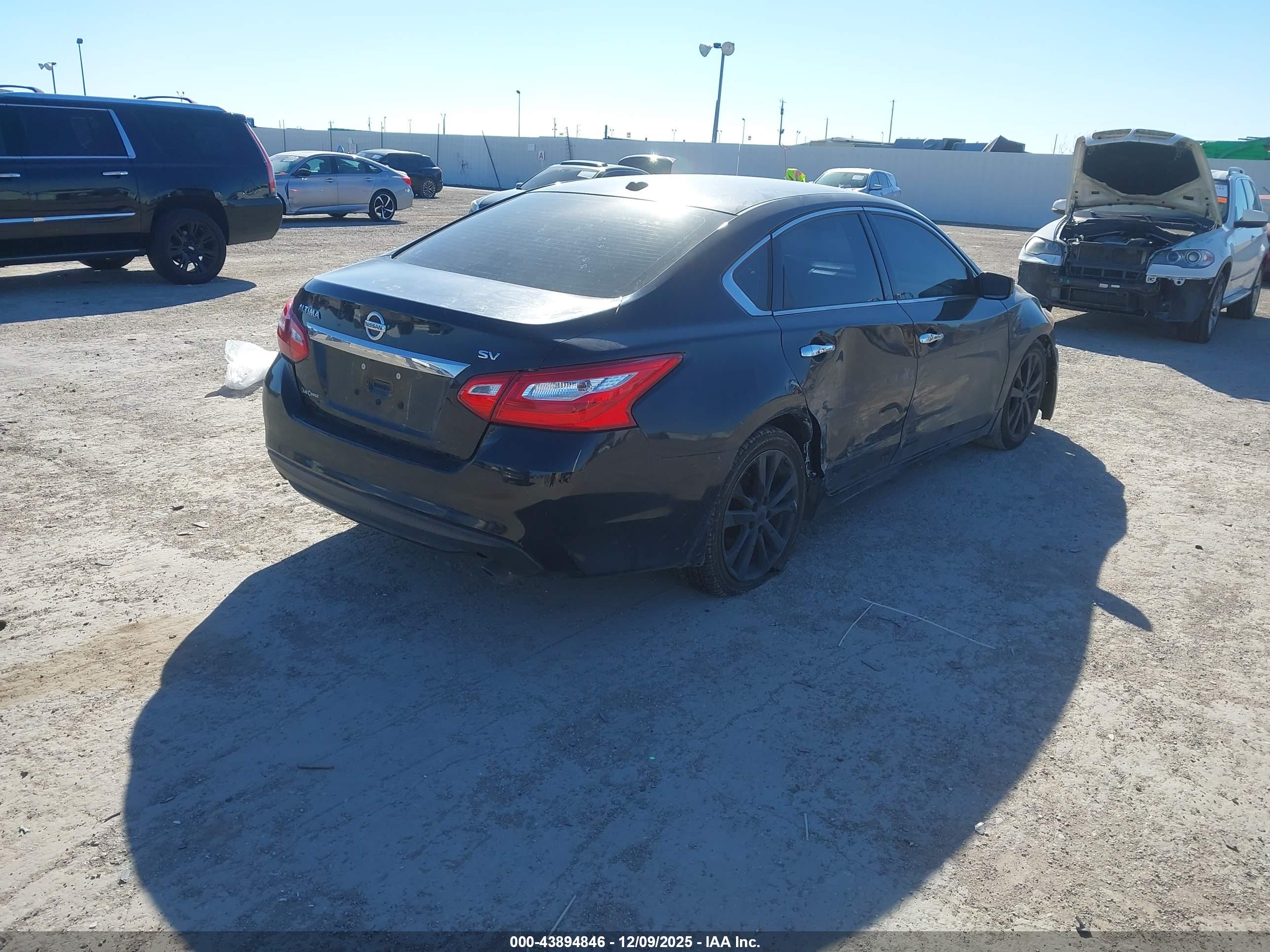 NISSAN ALTIMA image 4