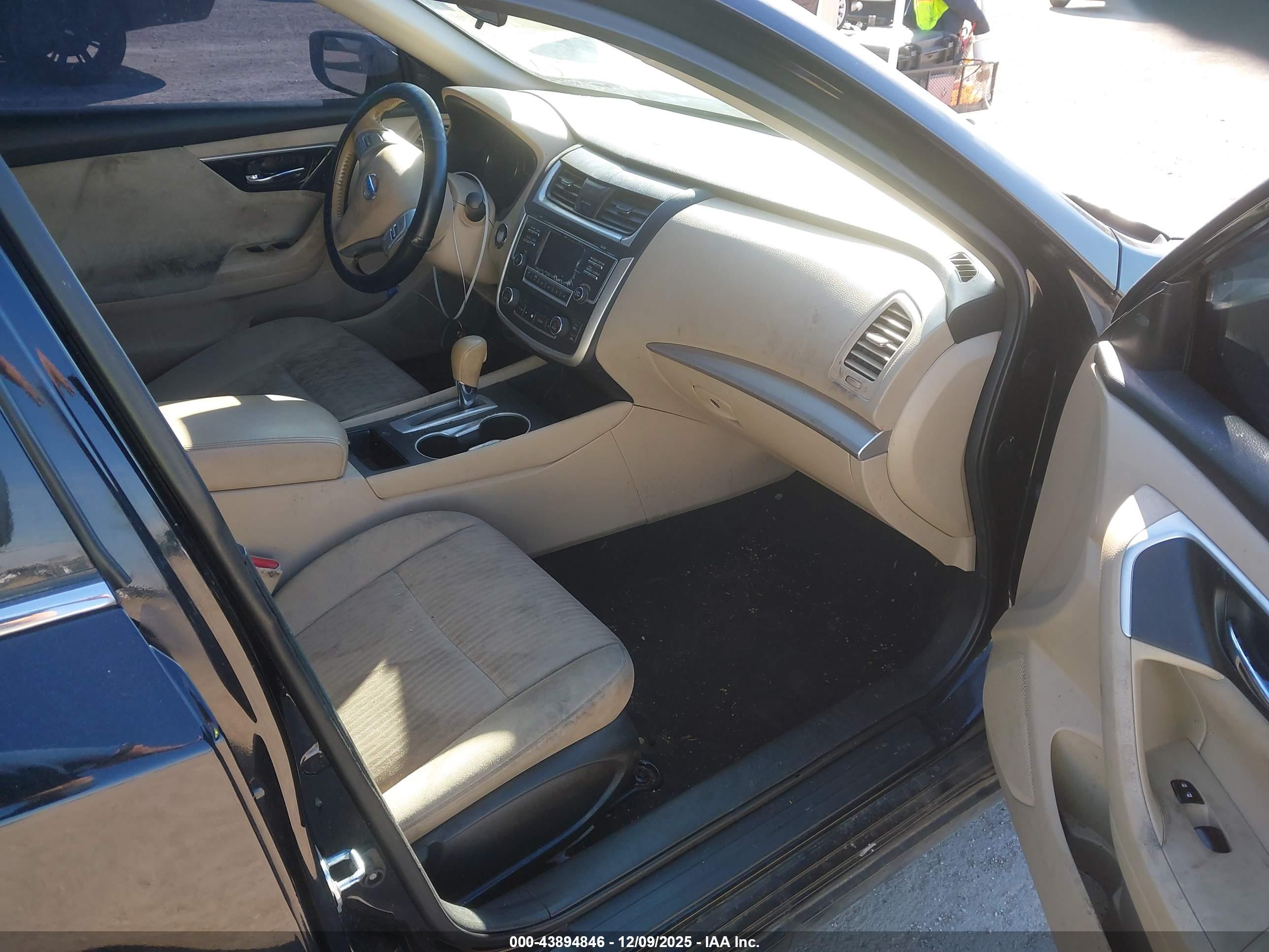 NISSAN ALTIMA image 5