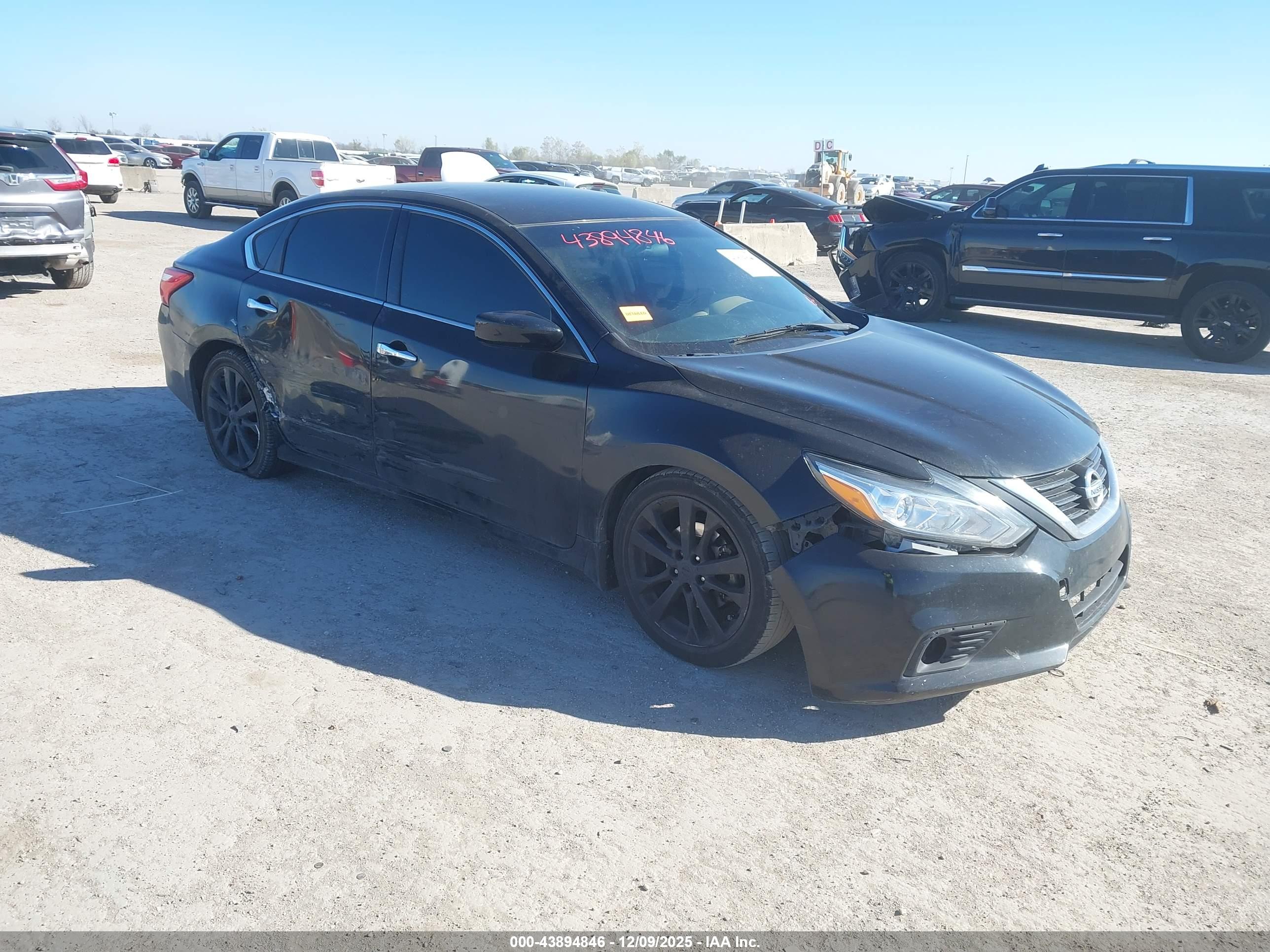 NISSAN ALTIMA image 6
