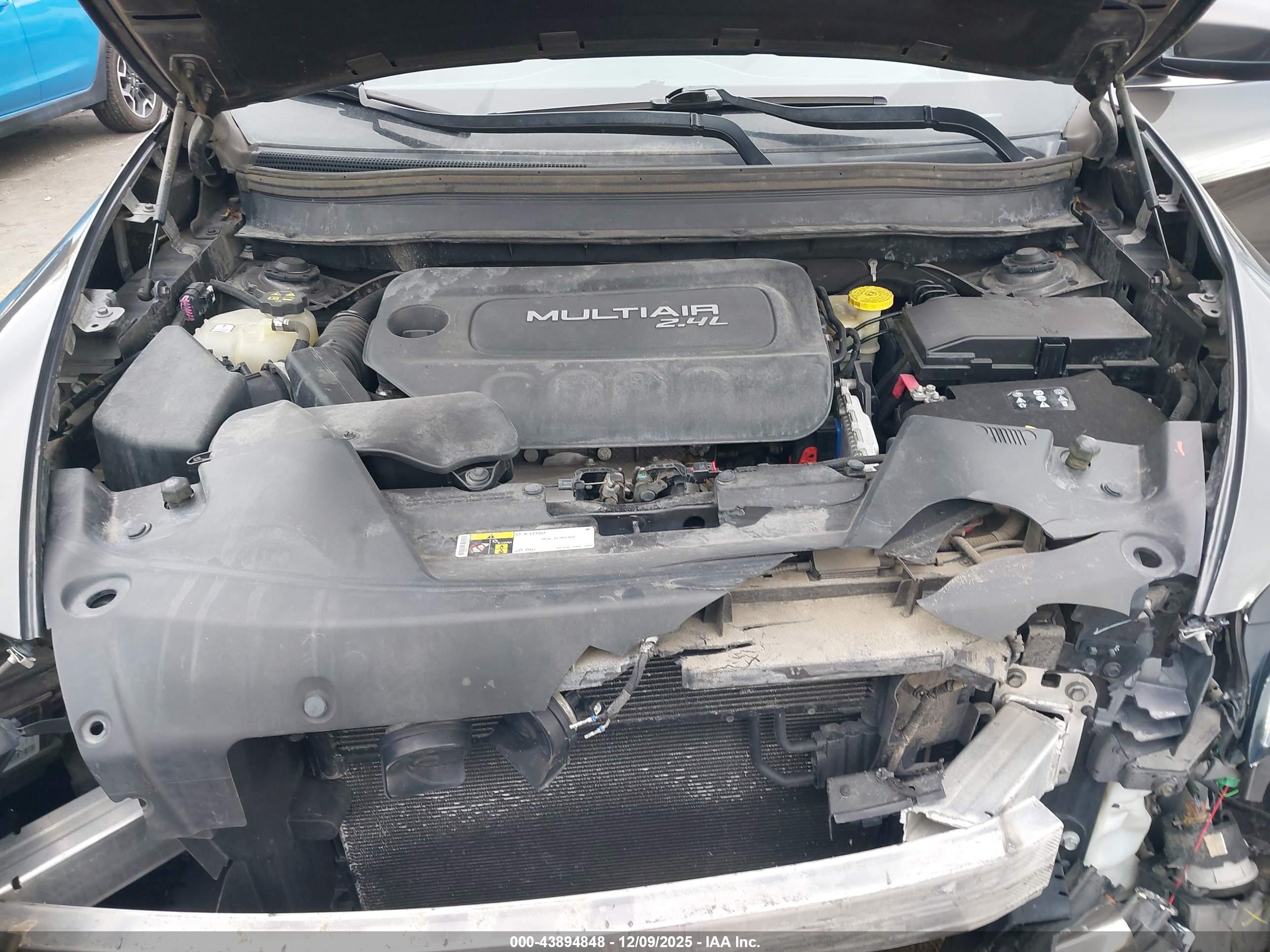 JEEP CHEROKEE image 10