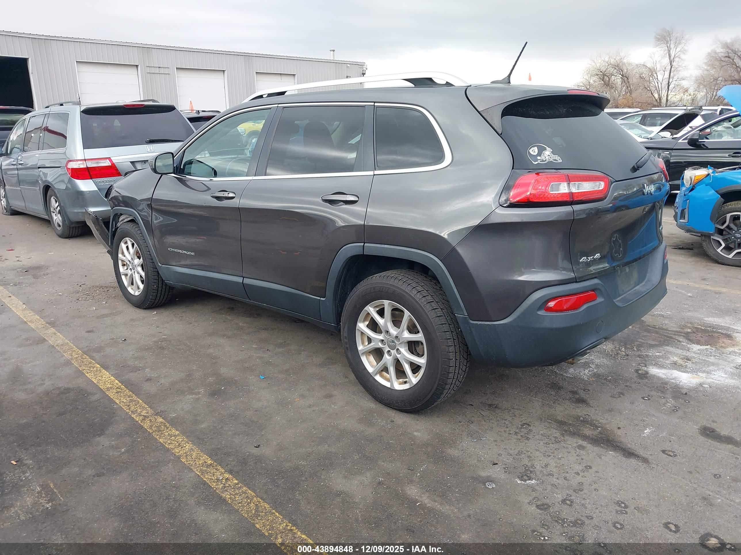 JEEP CHEROKEE image 3