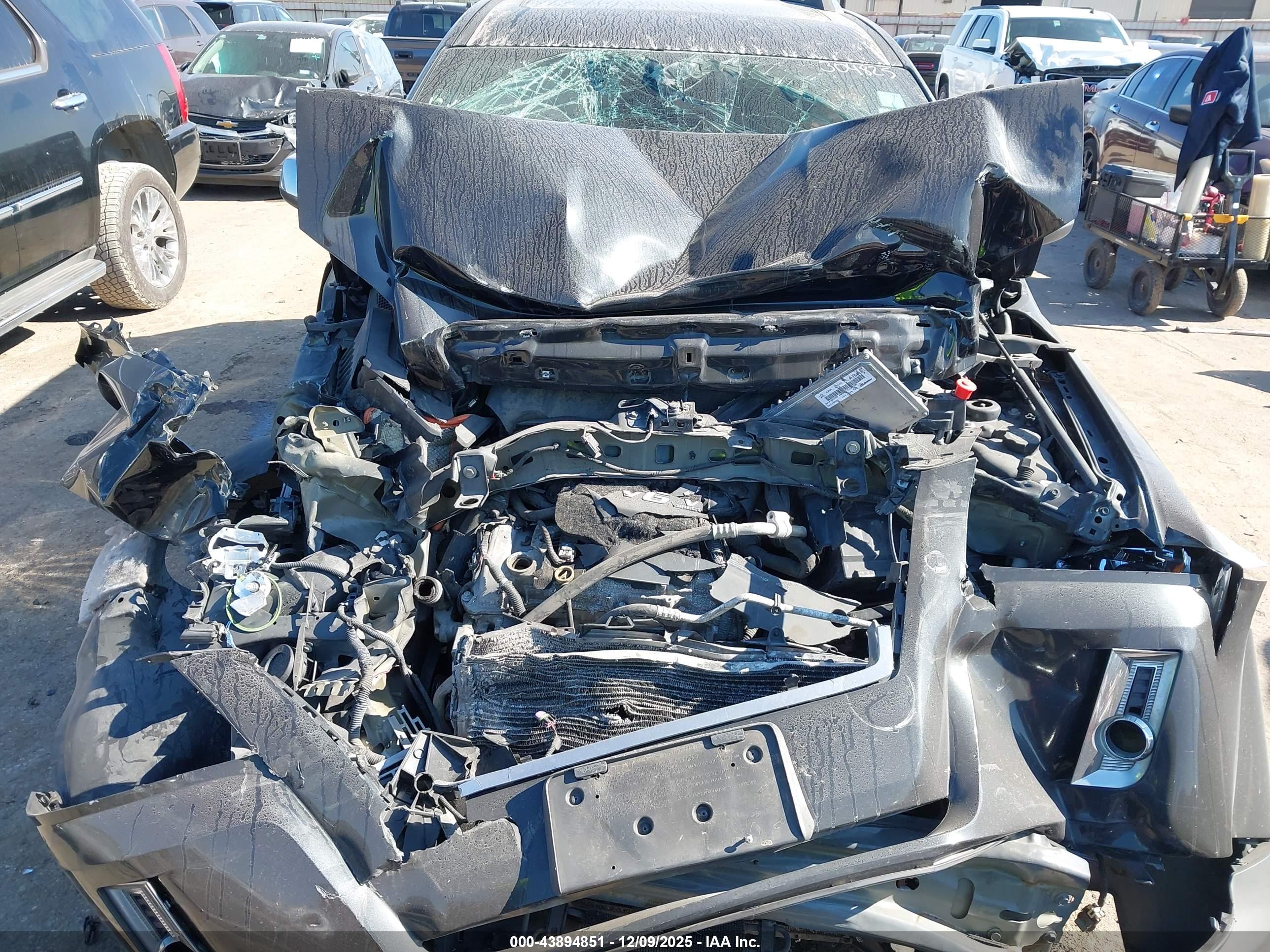 GMC TERRAIN image 10