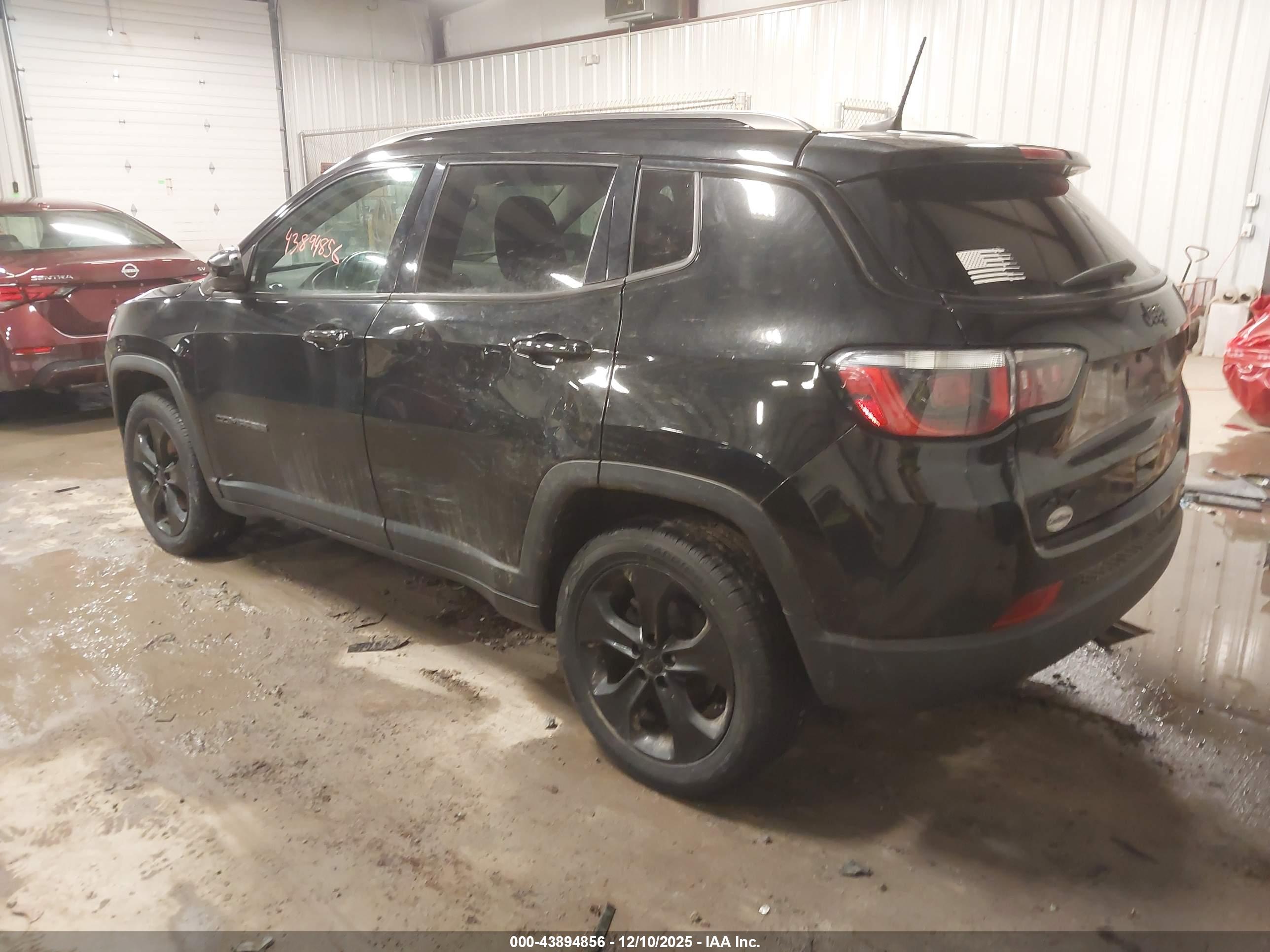 JEEP COMPASS image 3