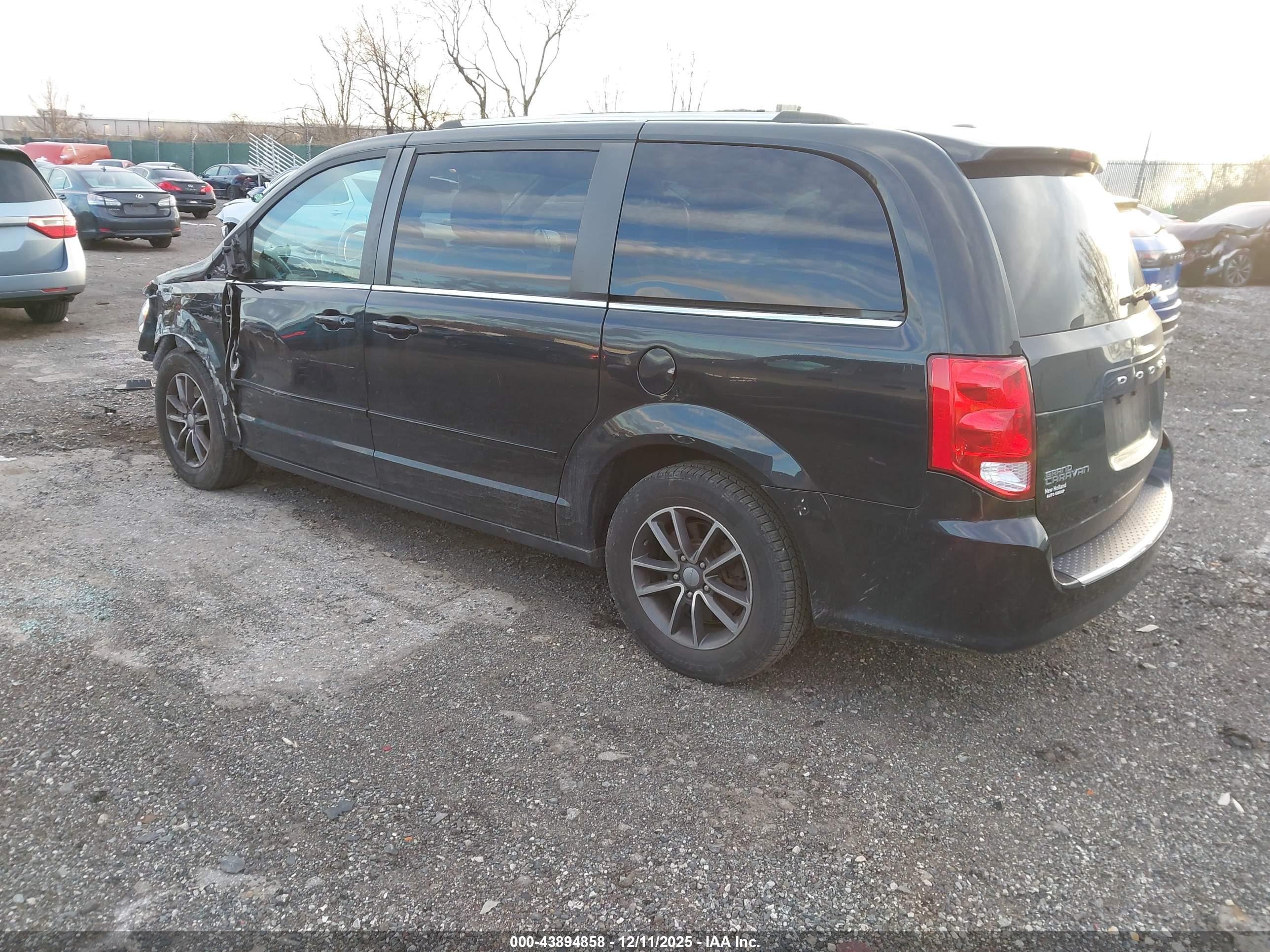 DODGE GRAND image 3