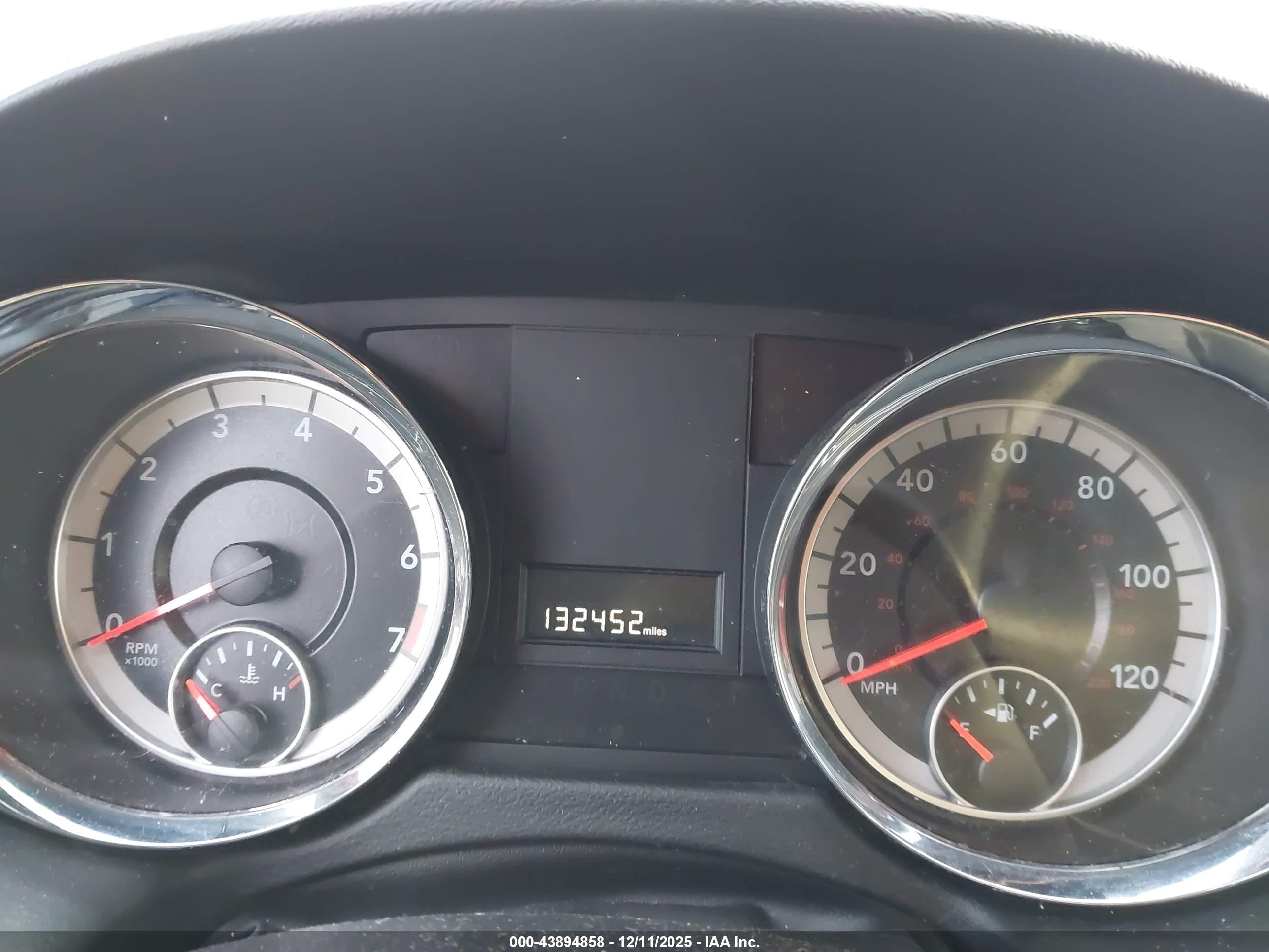 DODGE GRAND image 7