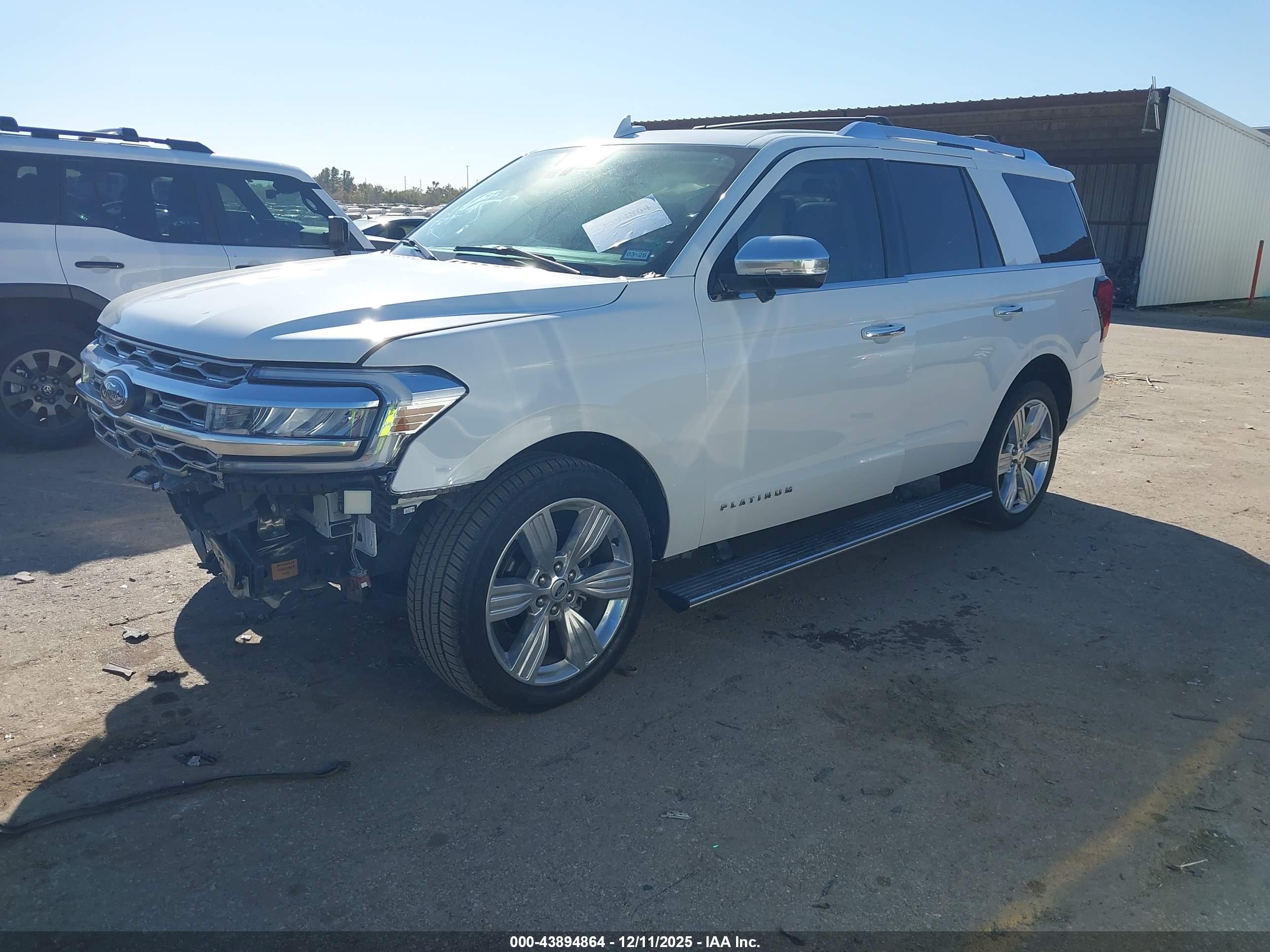 FORD EXPEDITION image 2