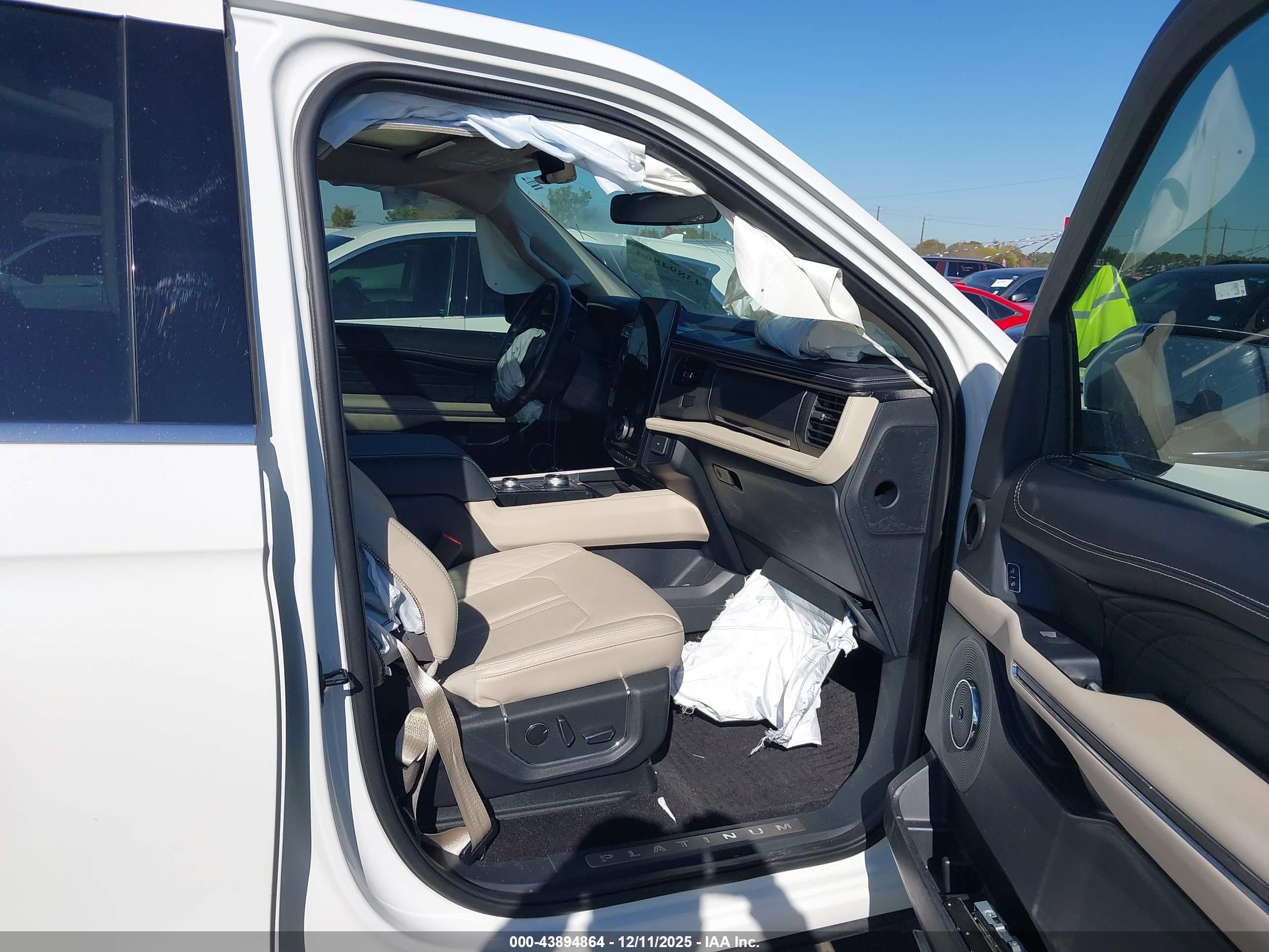 FORD EXPEDITION image 5
