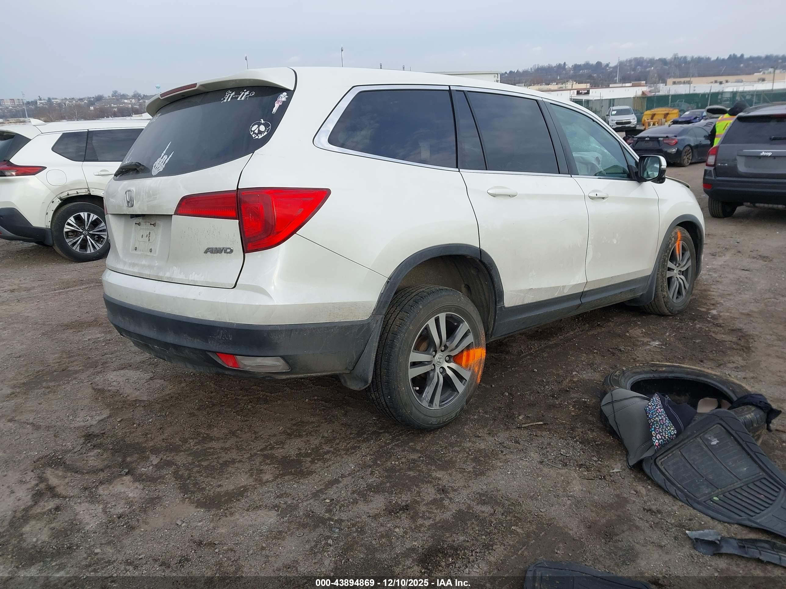 HONDA PILOT image 4