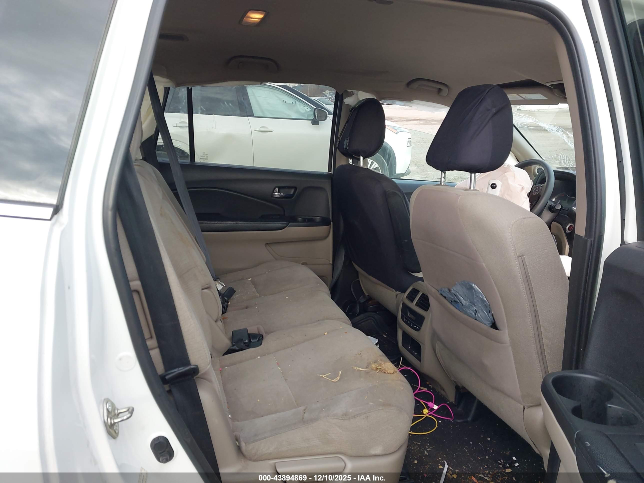 HONDA PILOT image 8
