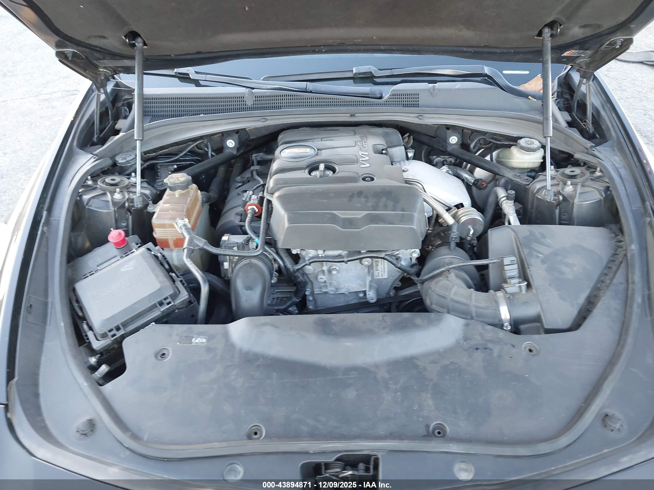 CADILLAC CTS image 10