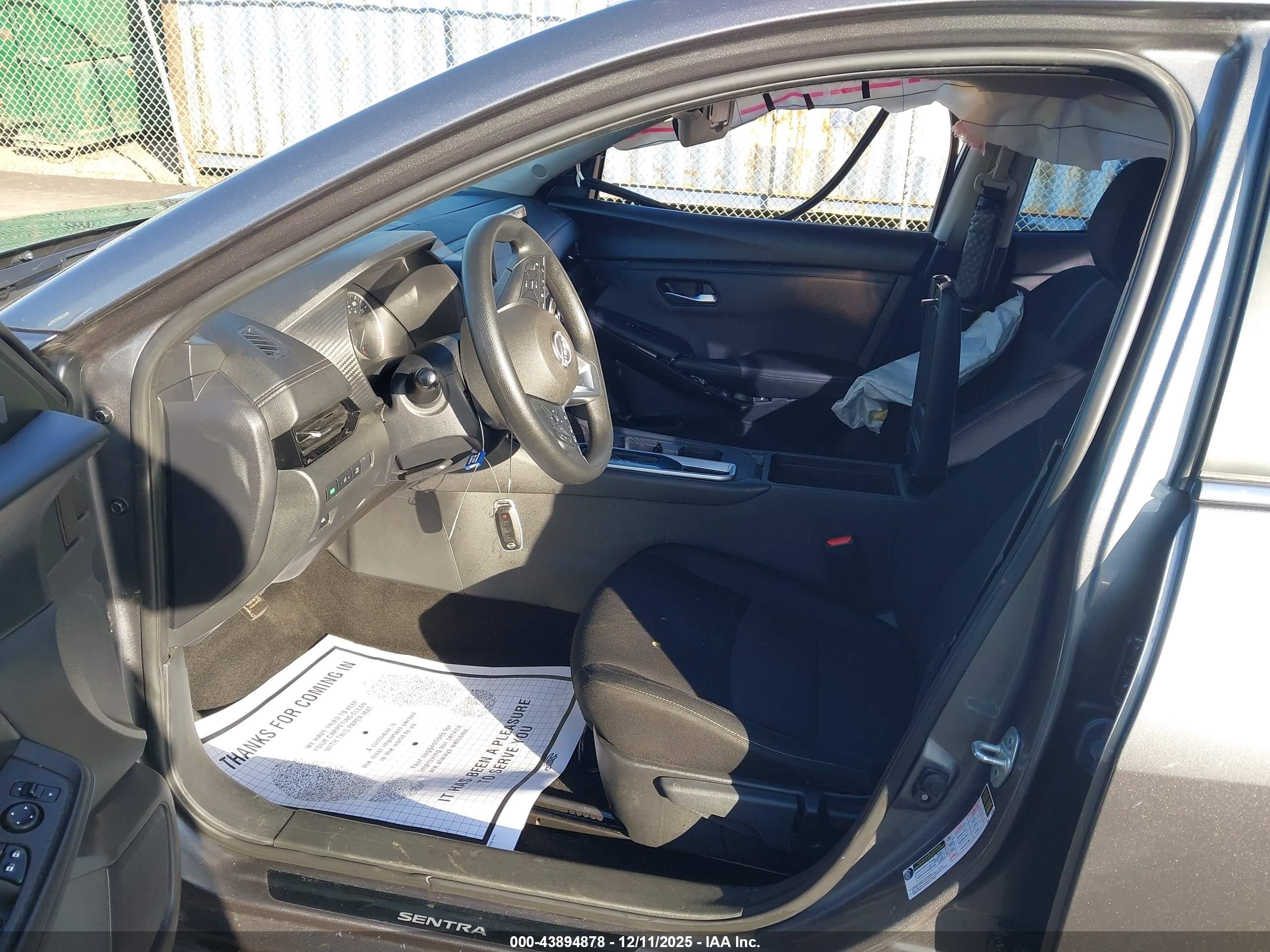 NISSAN SENTRA image 5