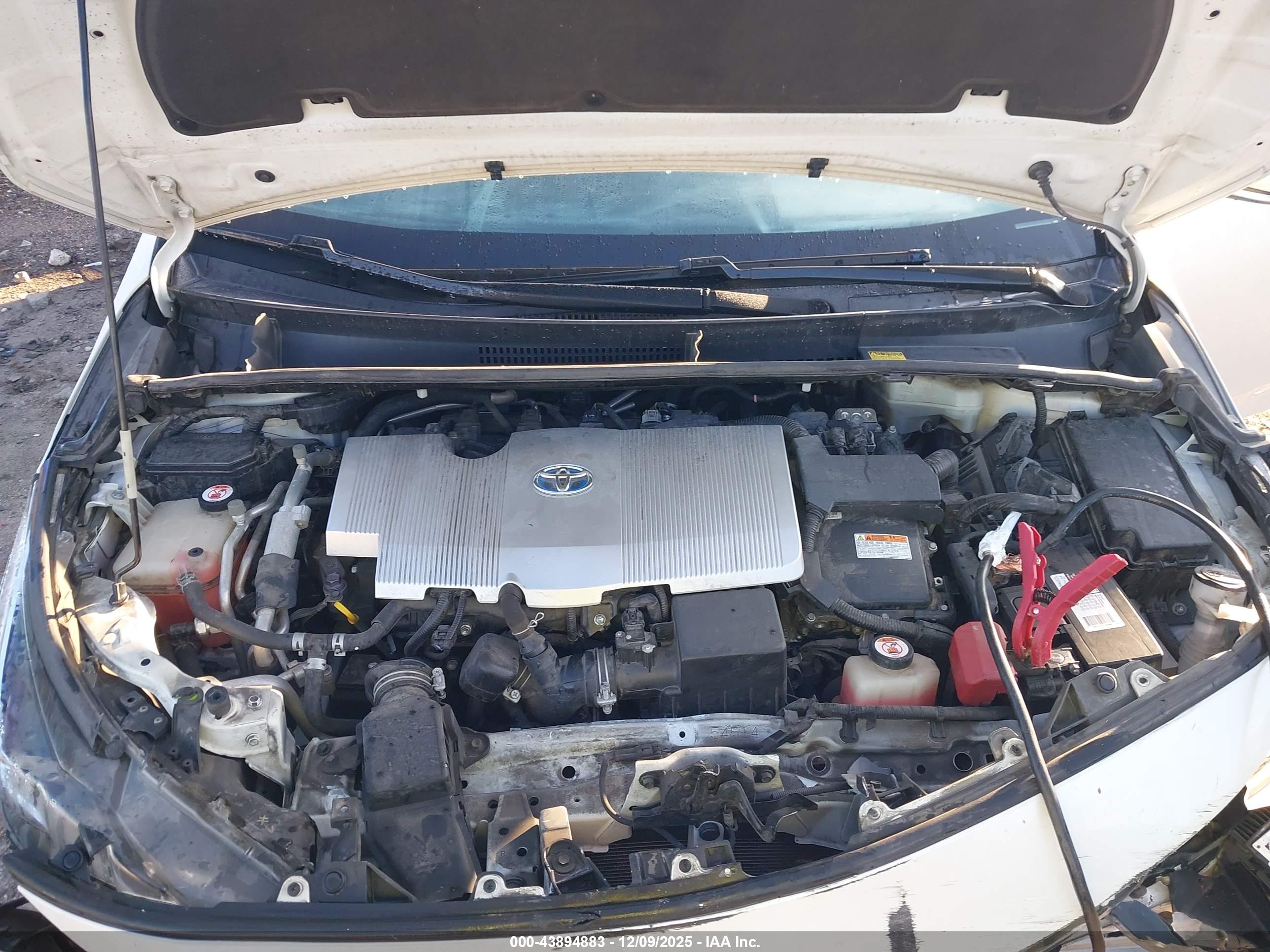 TOYOTA PRIUS image 10