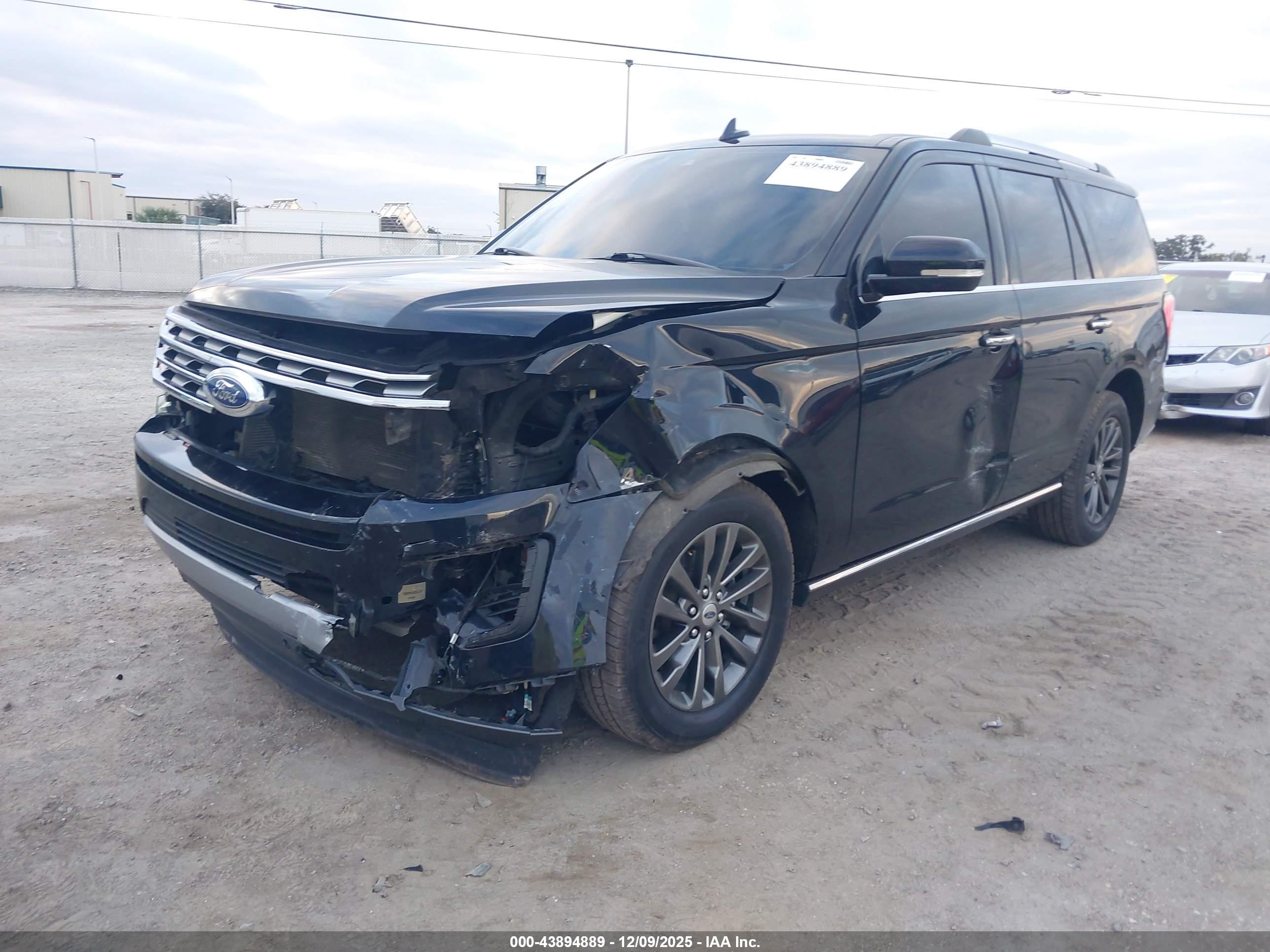 FORD EXPEDITION image 2