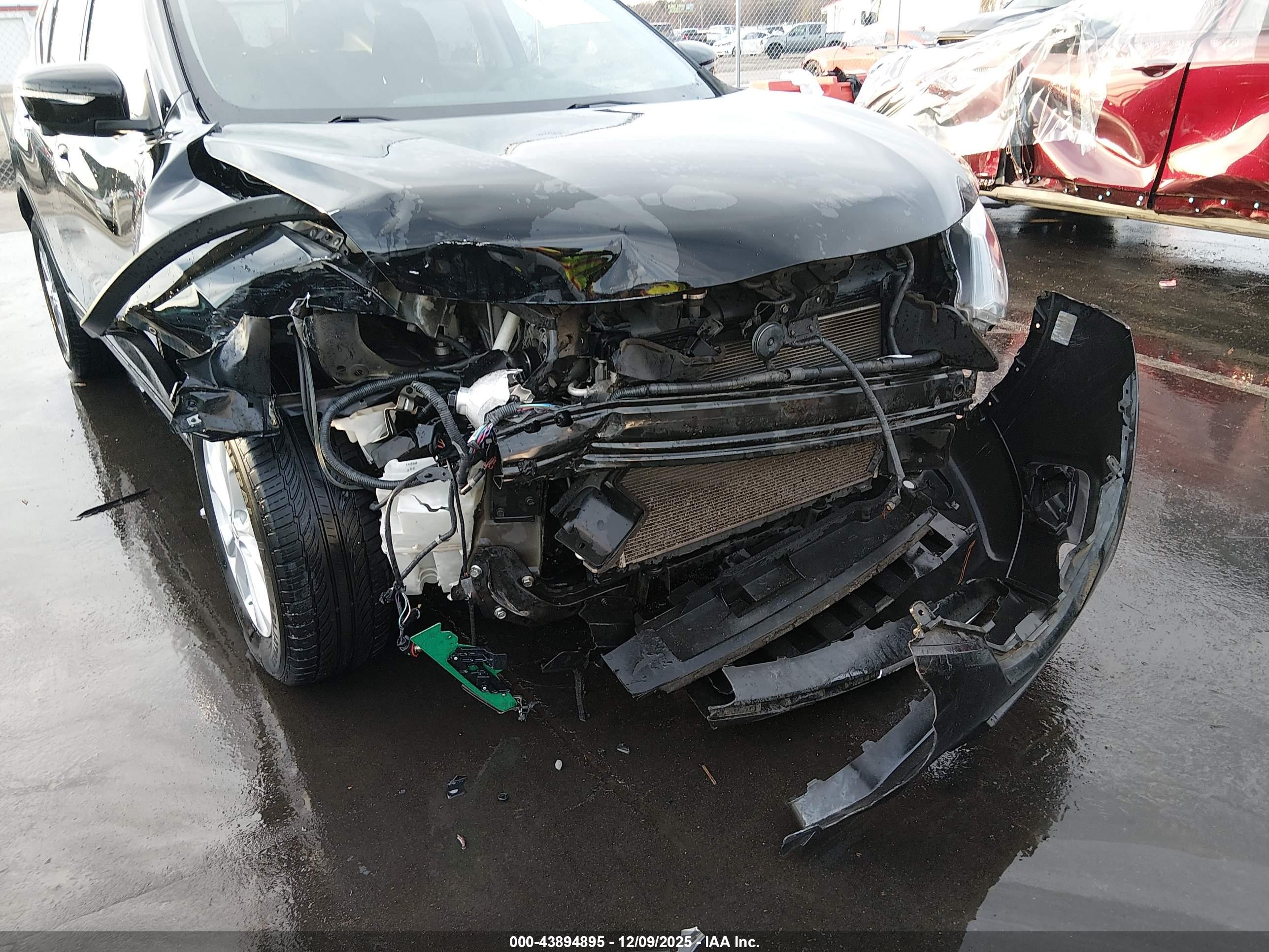 NISSAN ROGUE image 6