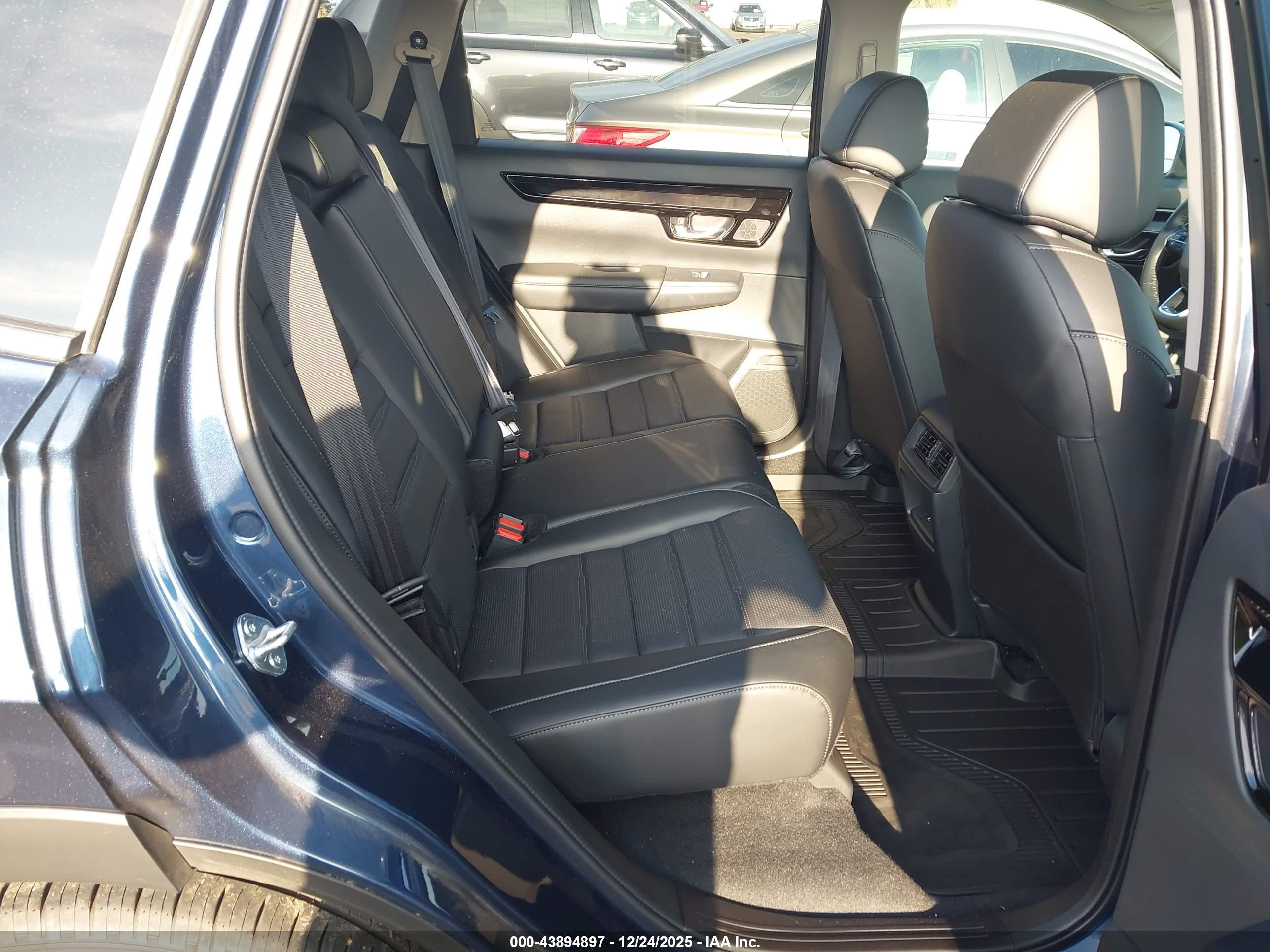 HONDA CR-V image 8