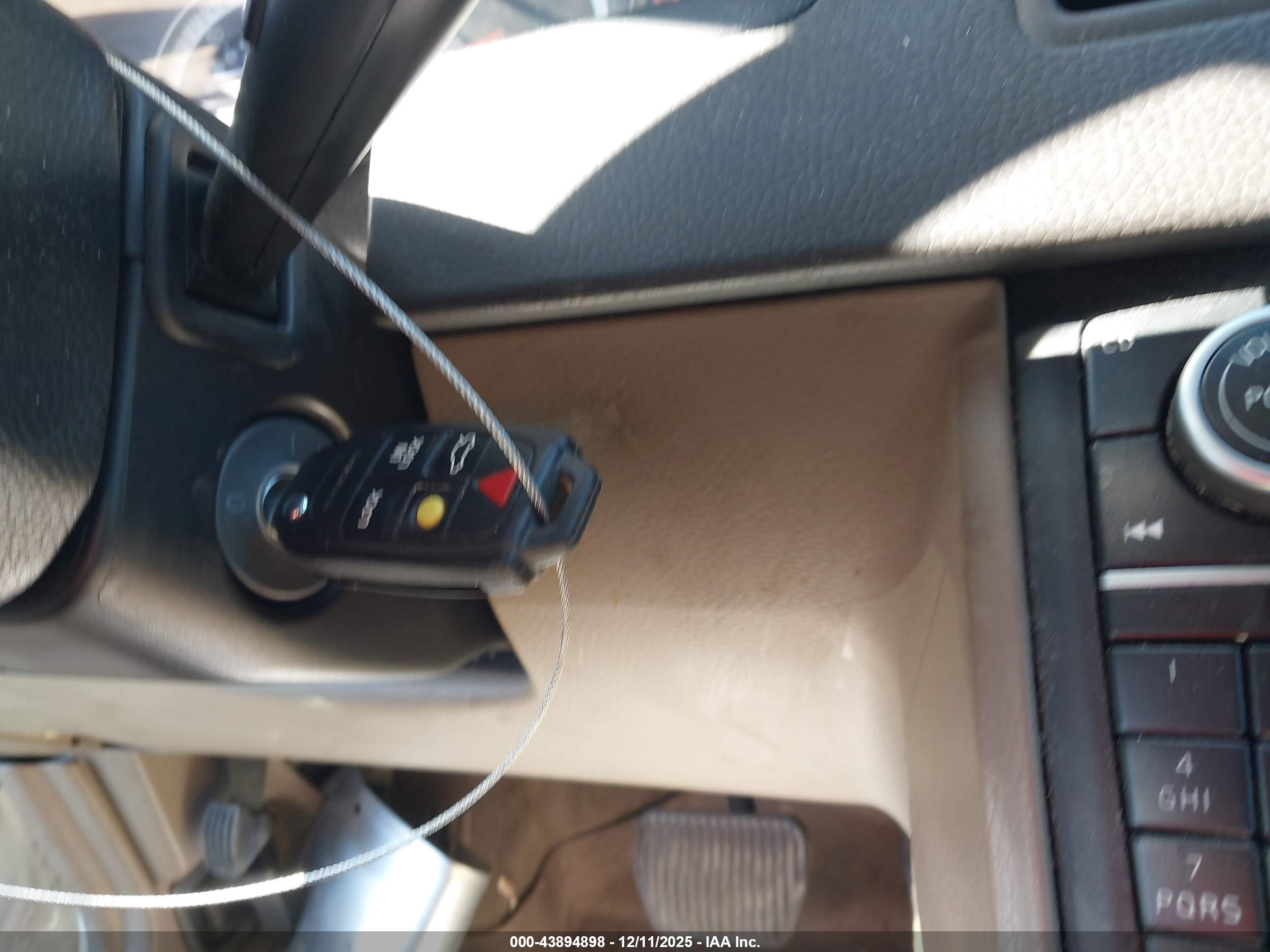 VOLVO XC90 image 11