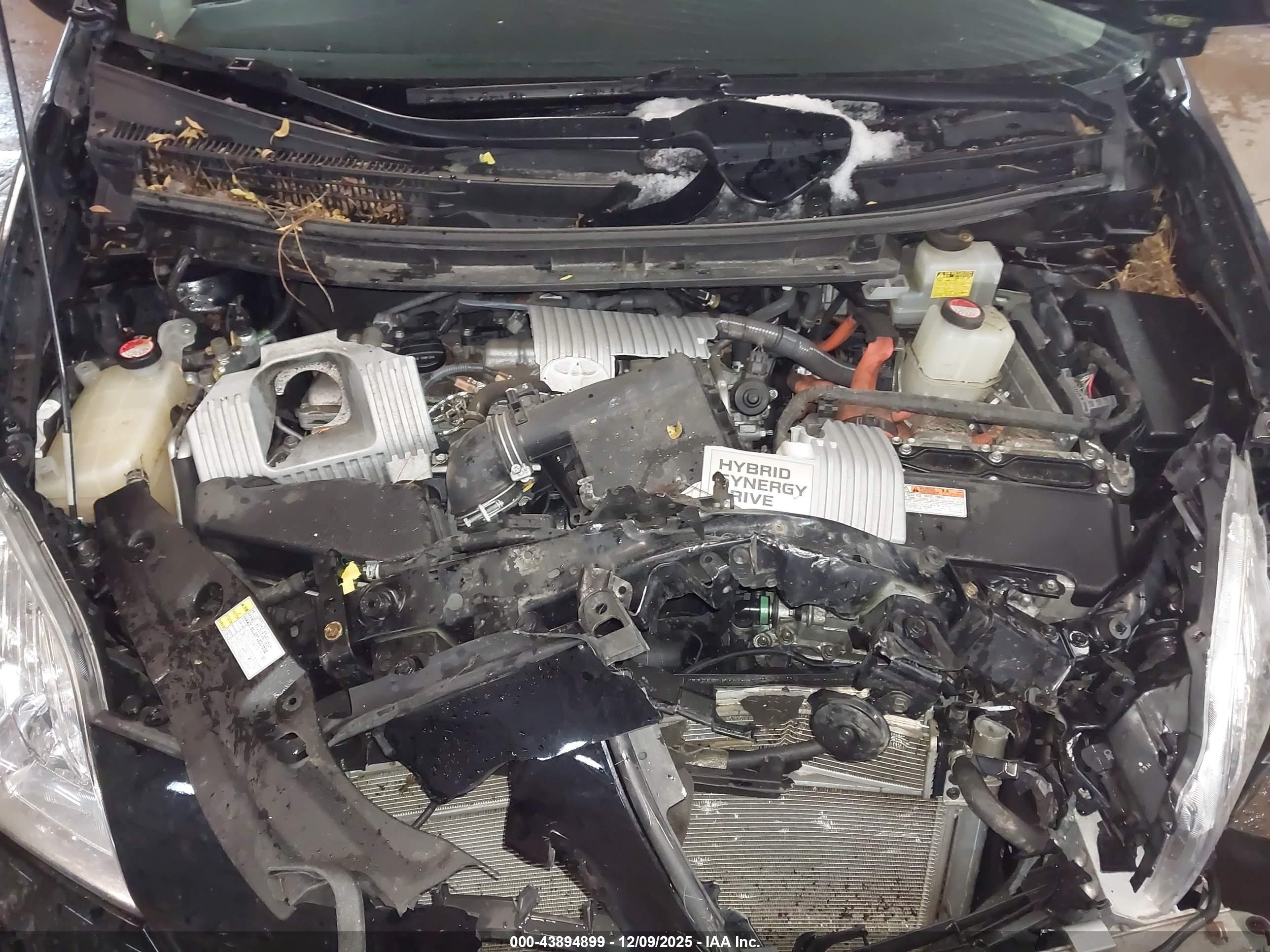 TOYOTA PRIUS image 10
