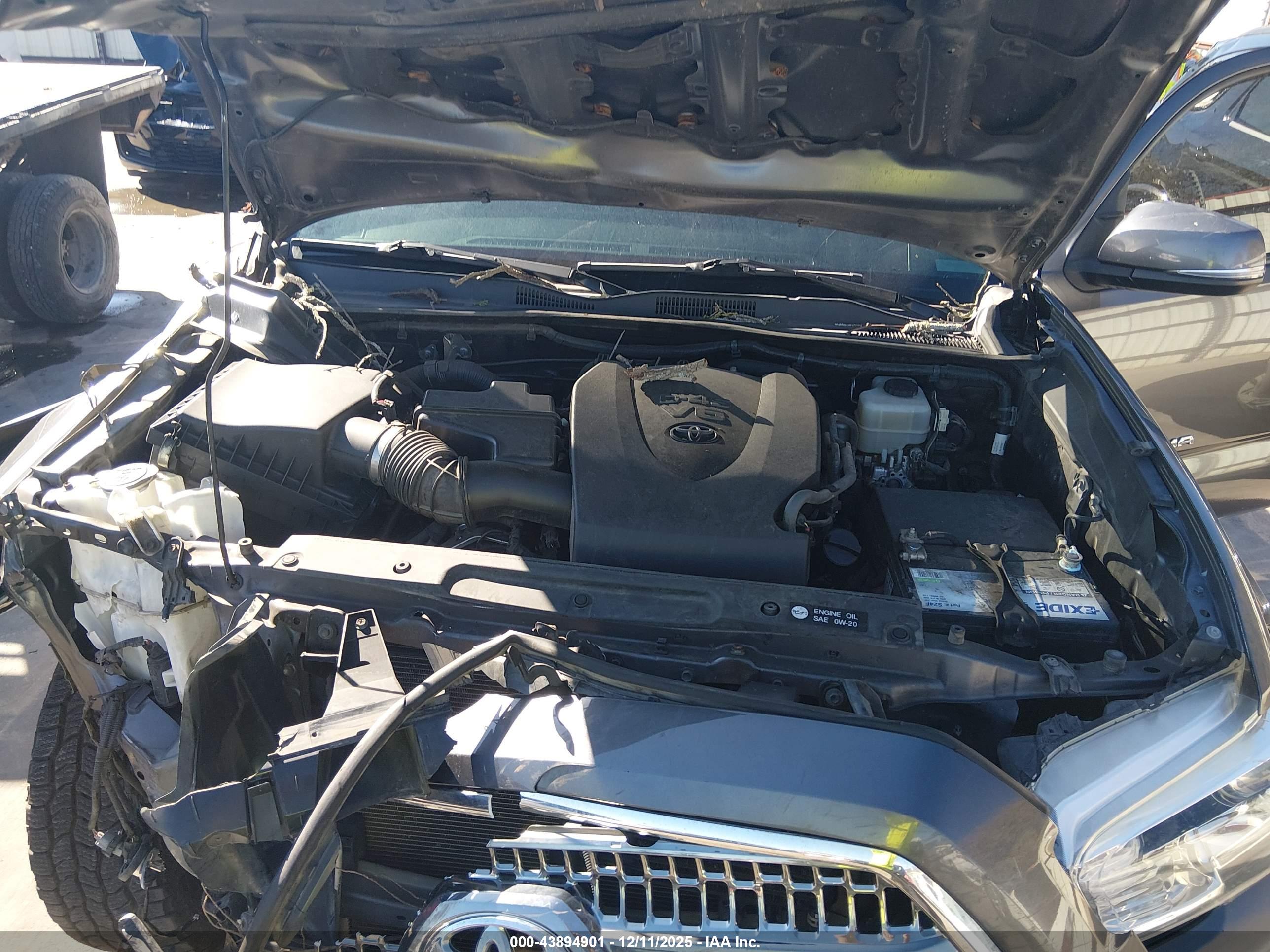 TOYOTA TACOMA image 10