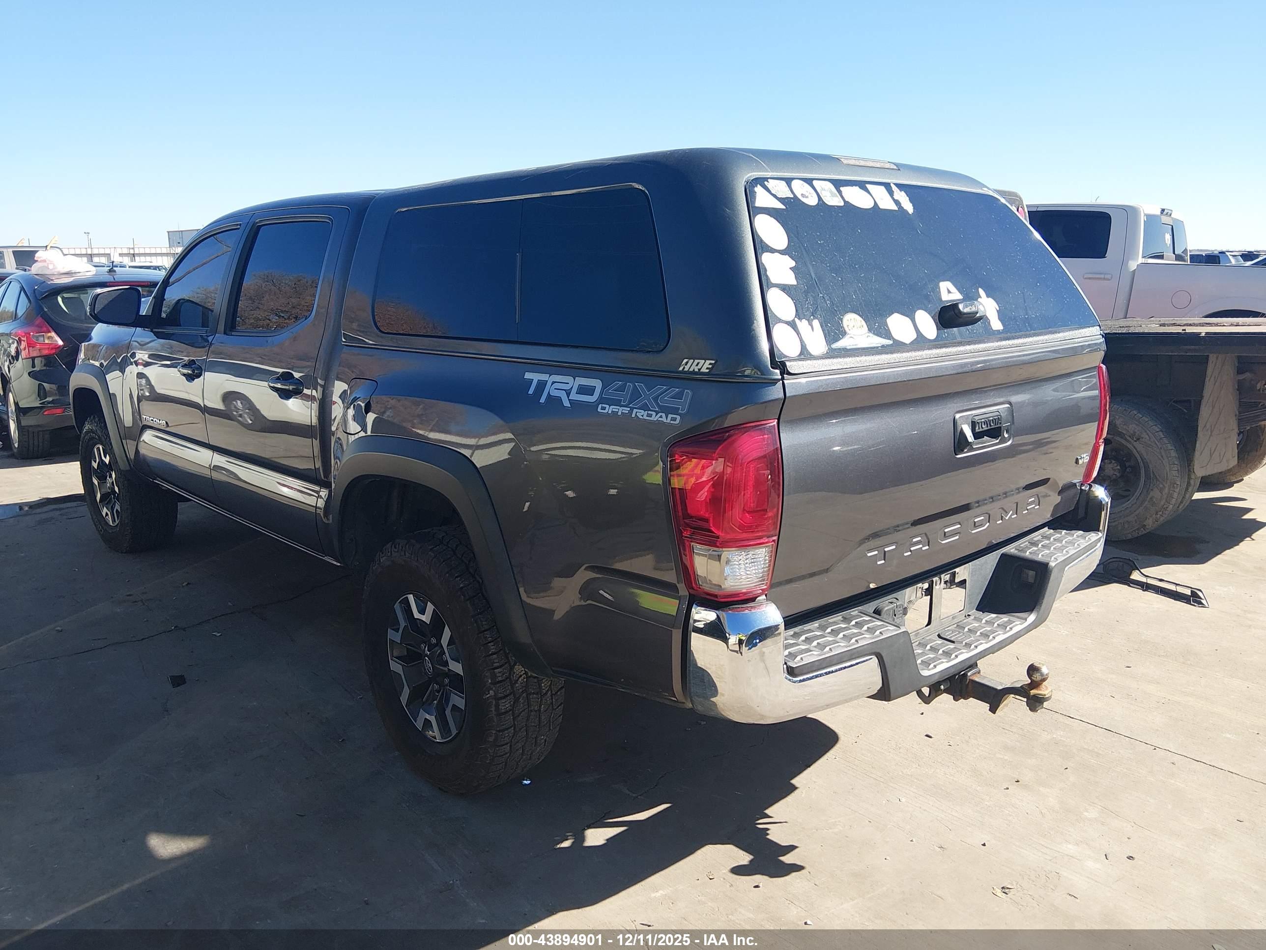TOYOTA TACOMA image 3