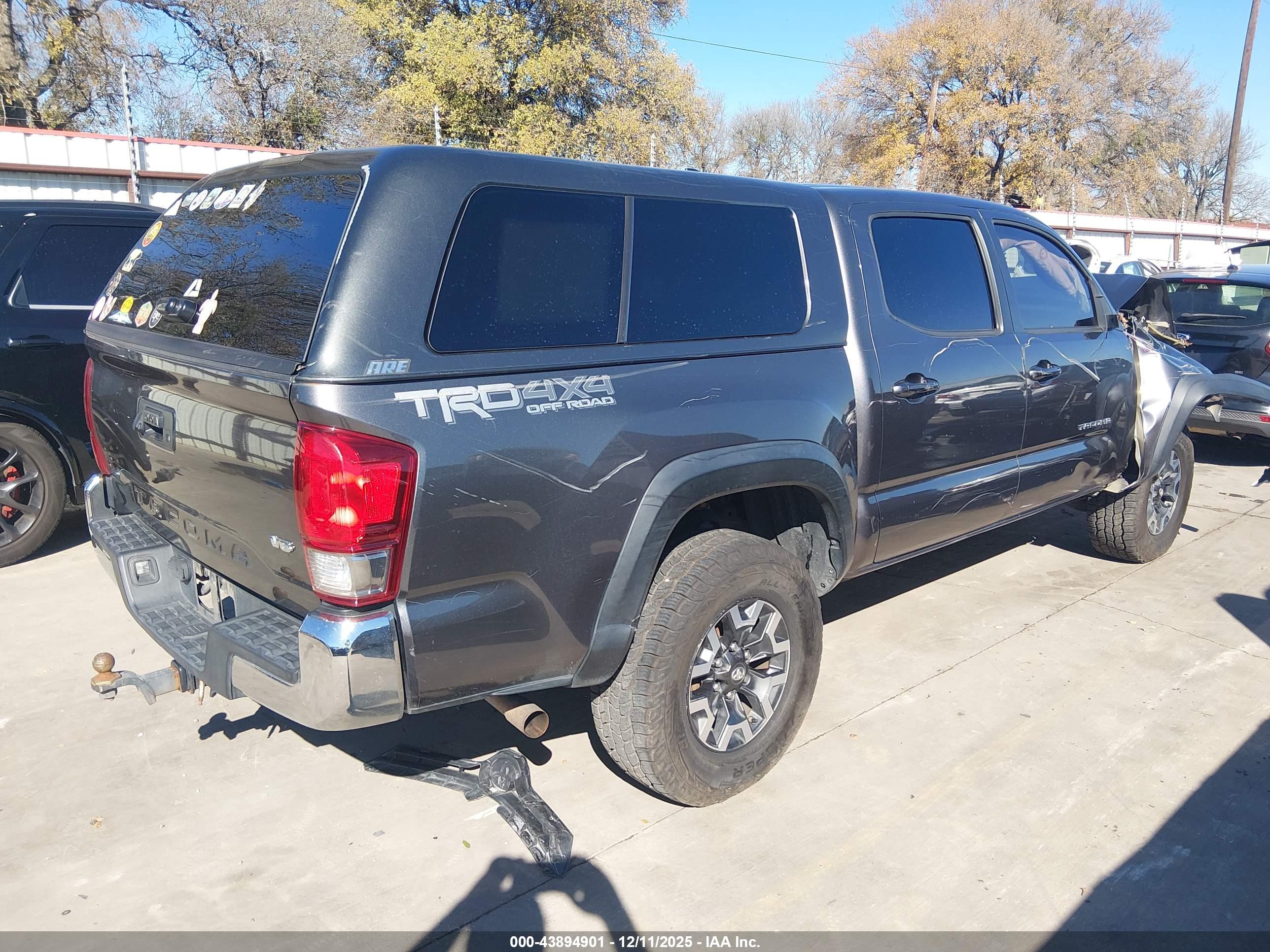 TOYOTA TACOMA image 4