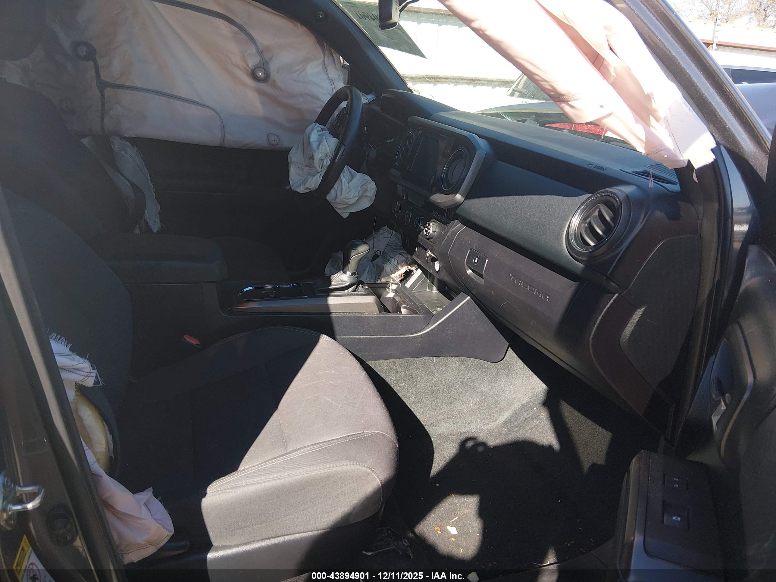 TOYOTA TACOMA image 5