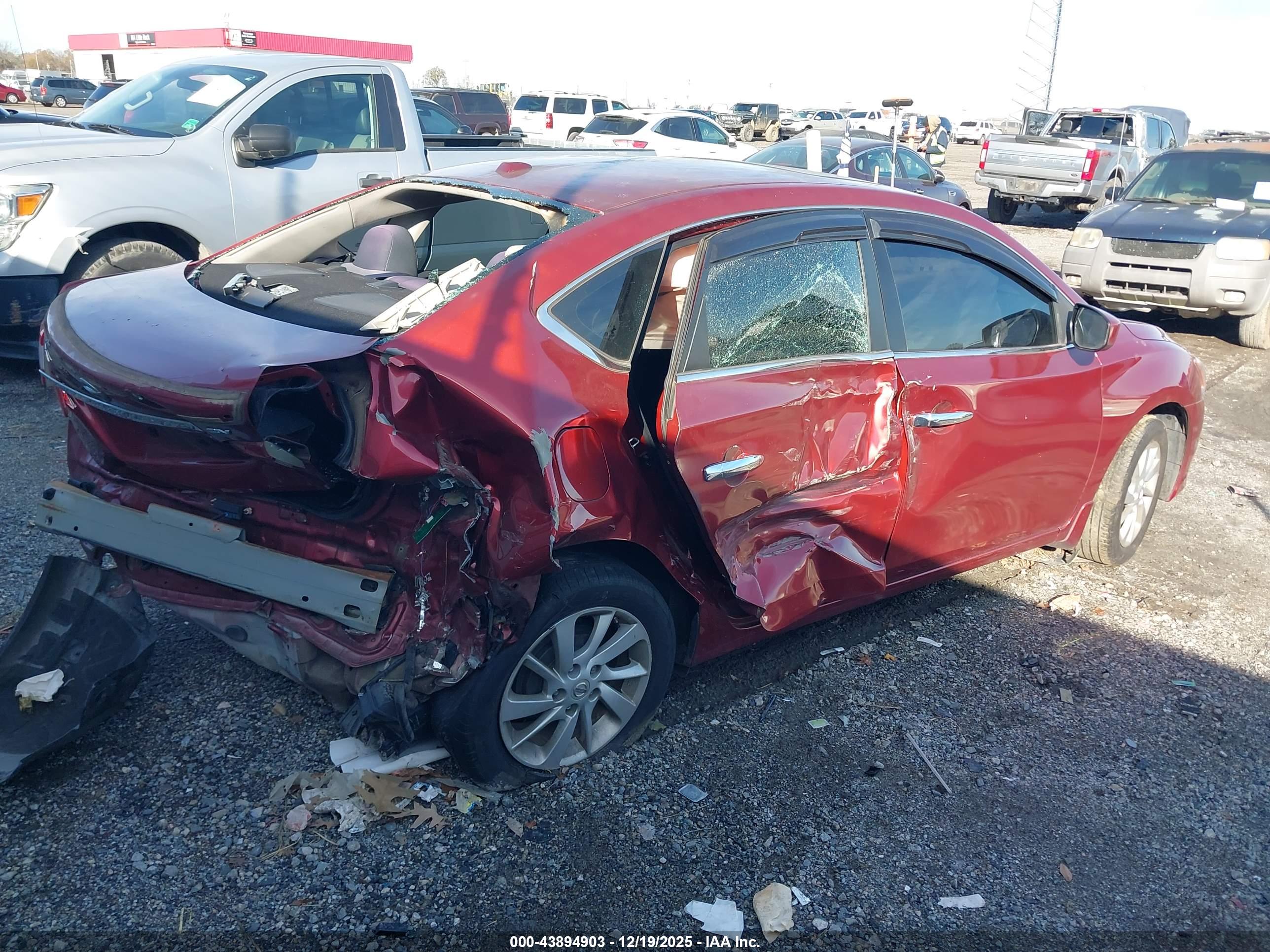 NISSAN SENTRA image 4