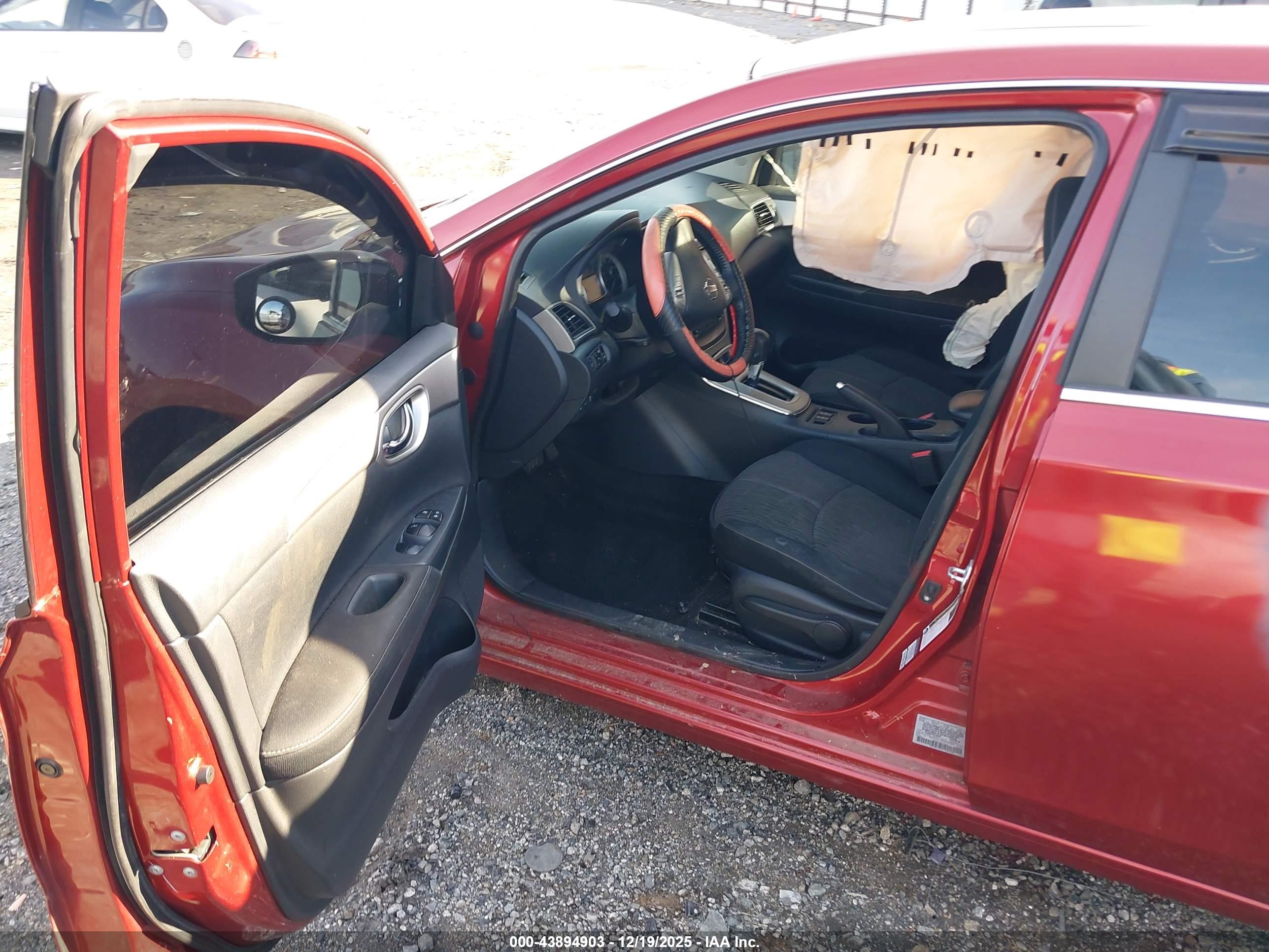 NISSAN SENTRA image 5