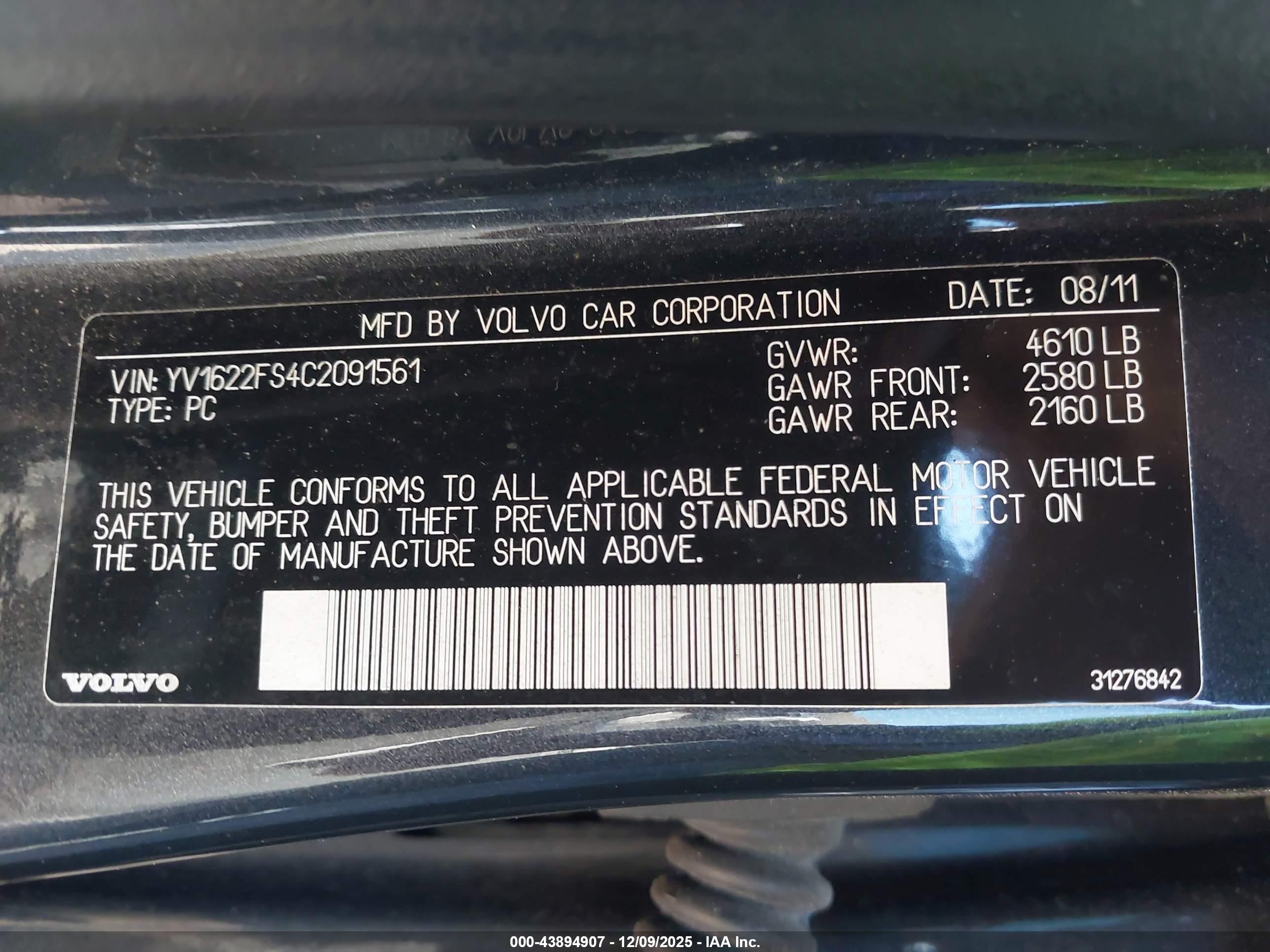 VOLVO S60 image 9
